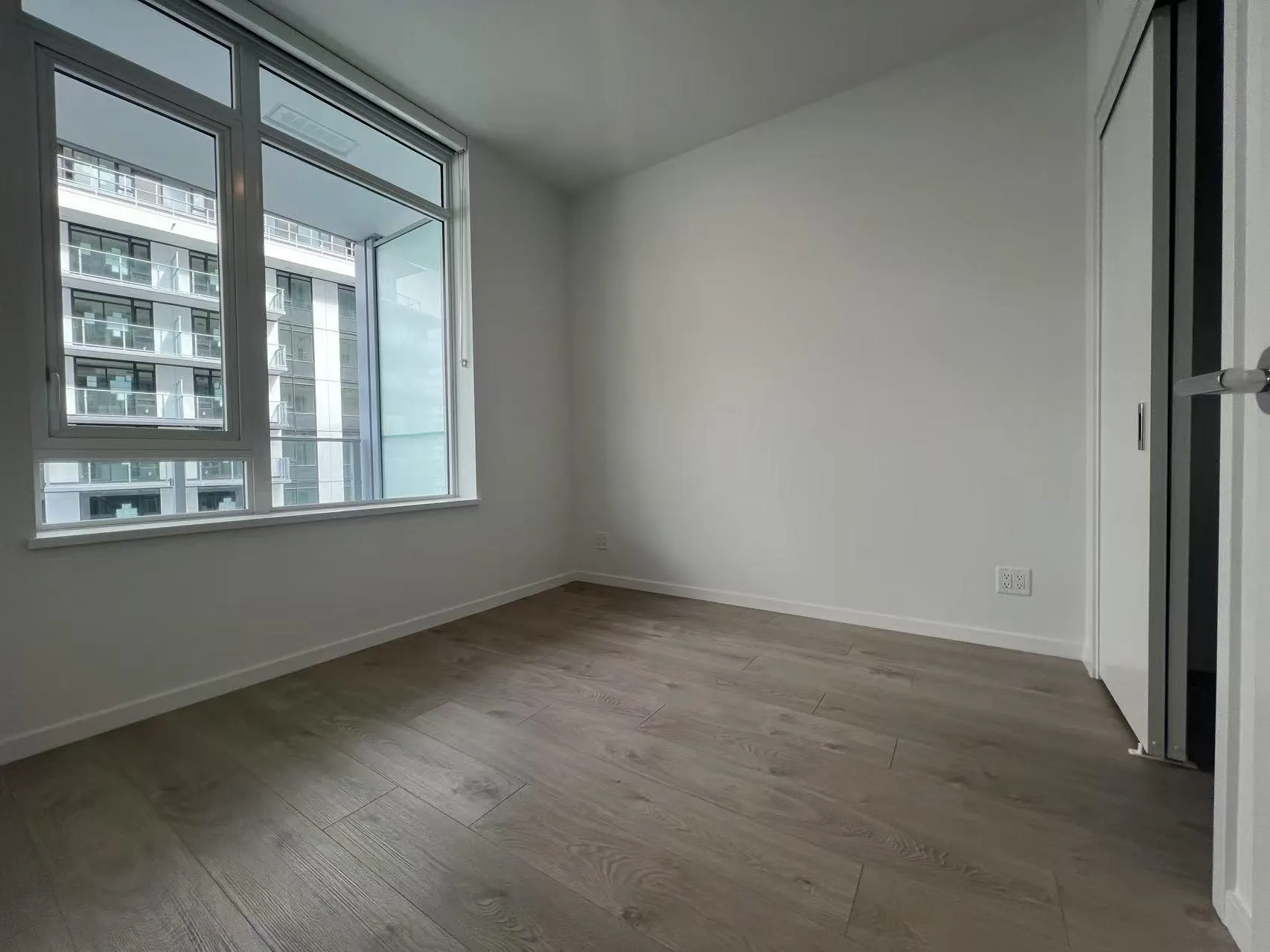 728 6808 Minoru Boulevard