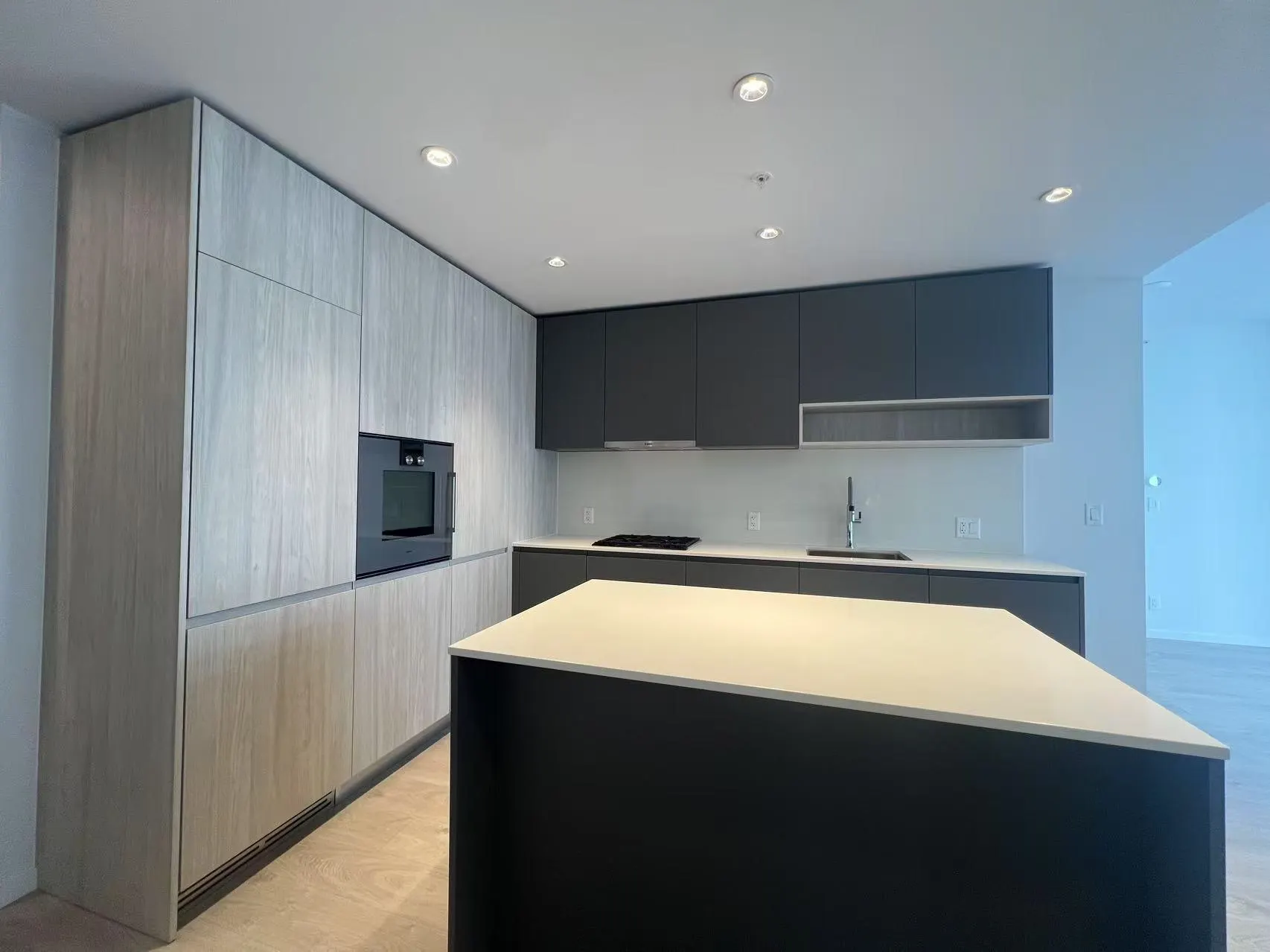 728 6808 Minoru Boulevard