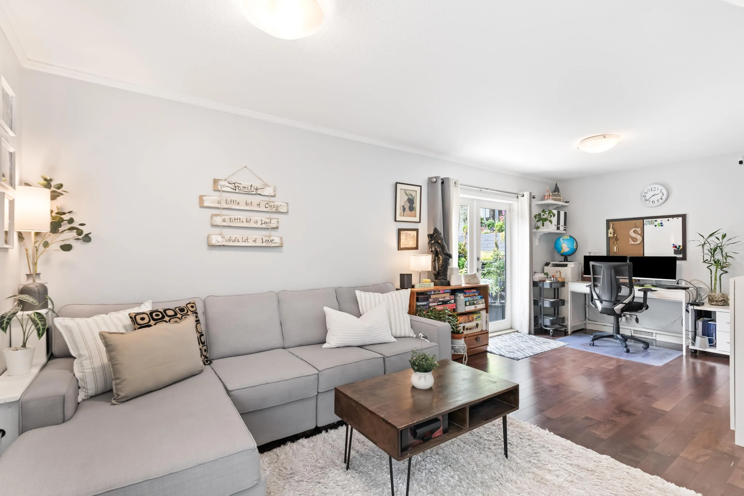 472 Riverview Crescent