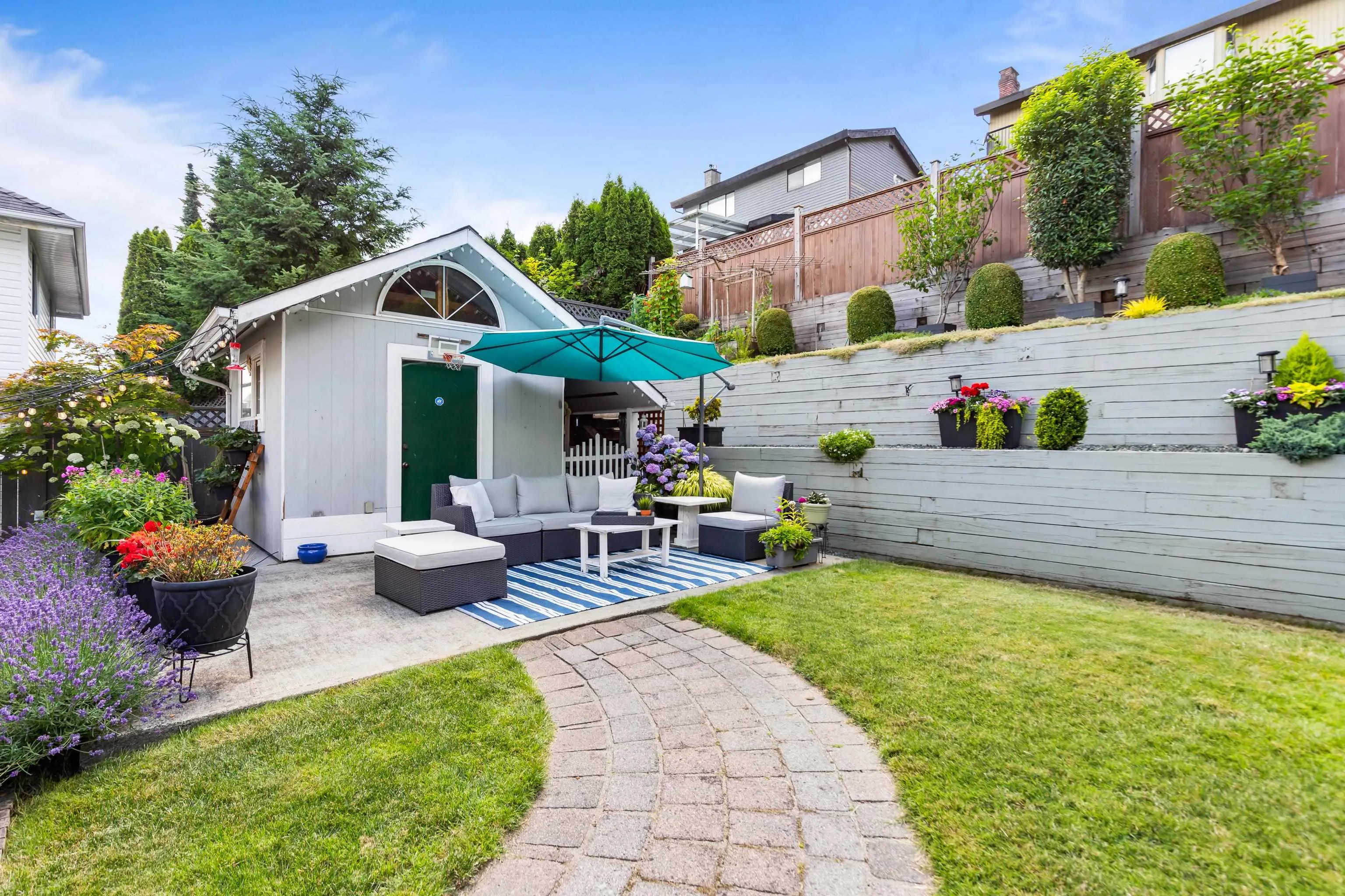 472 Riverview Crescent