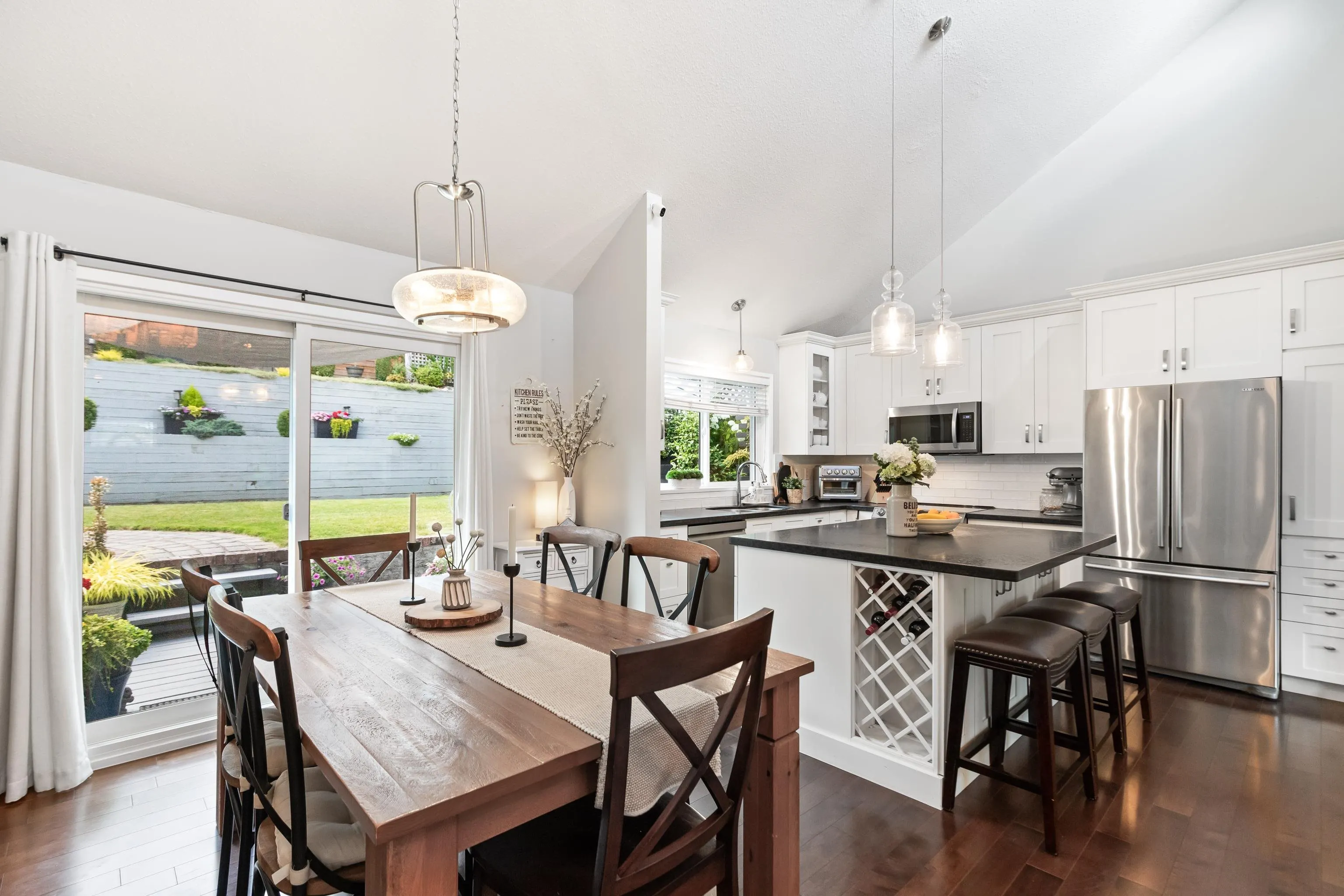 472 Riverview Crescent