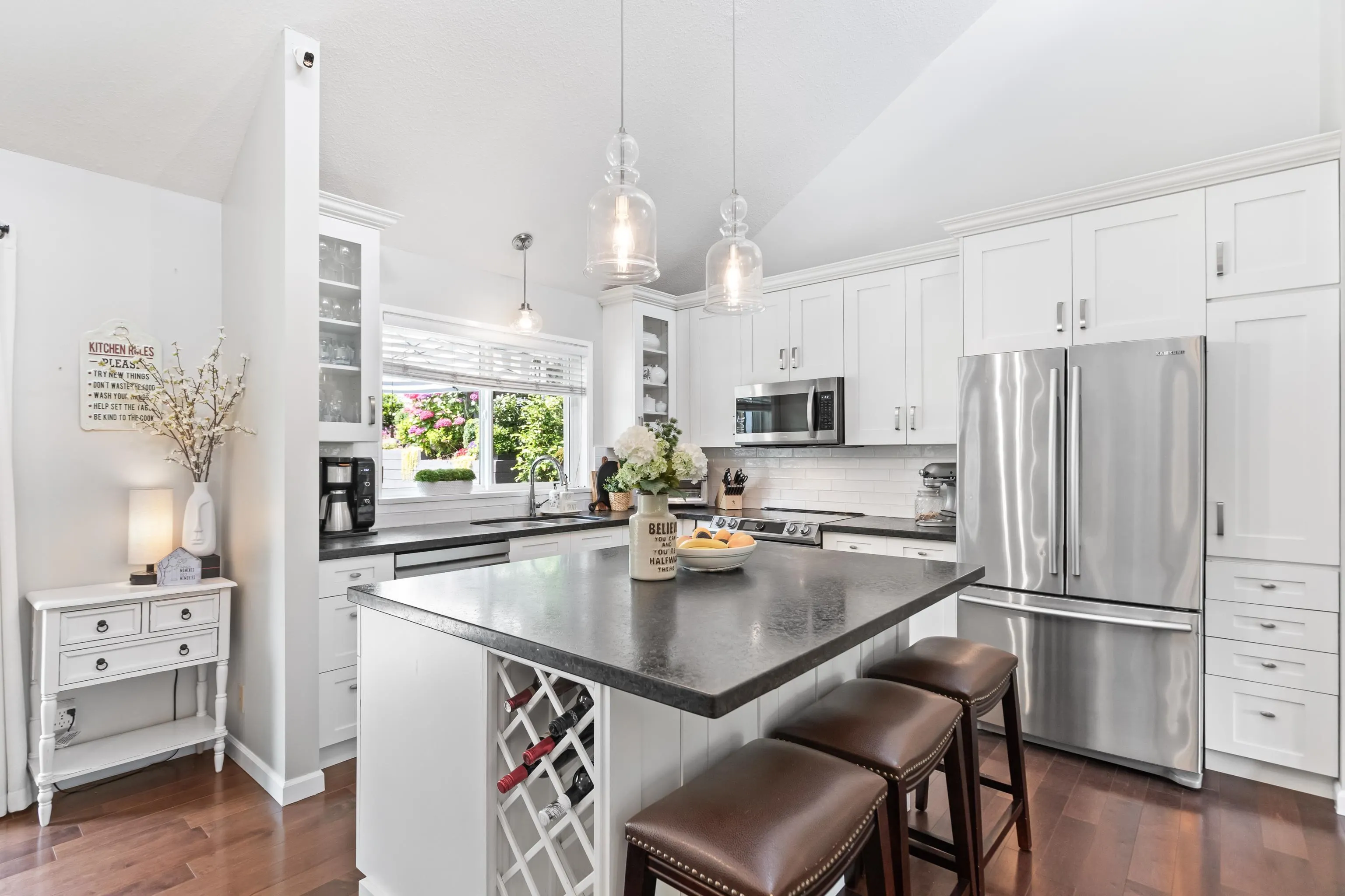 472 Riverview Crescent