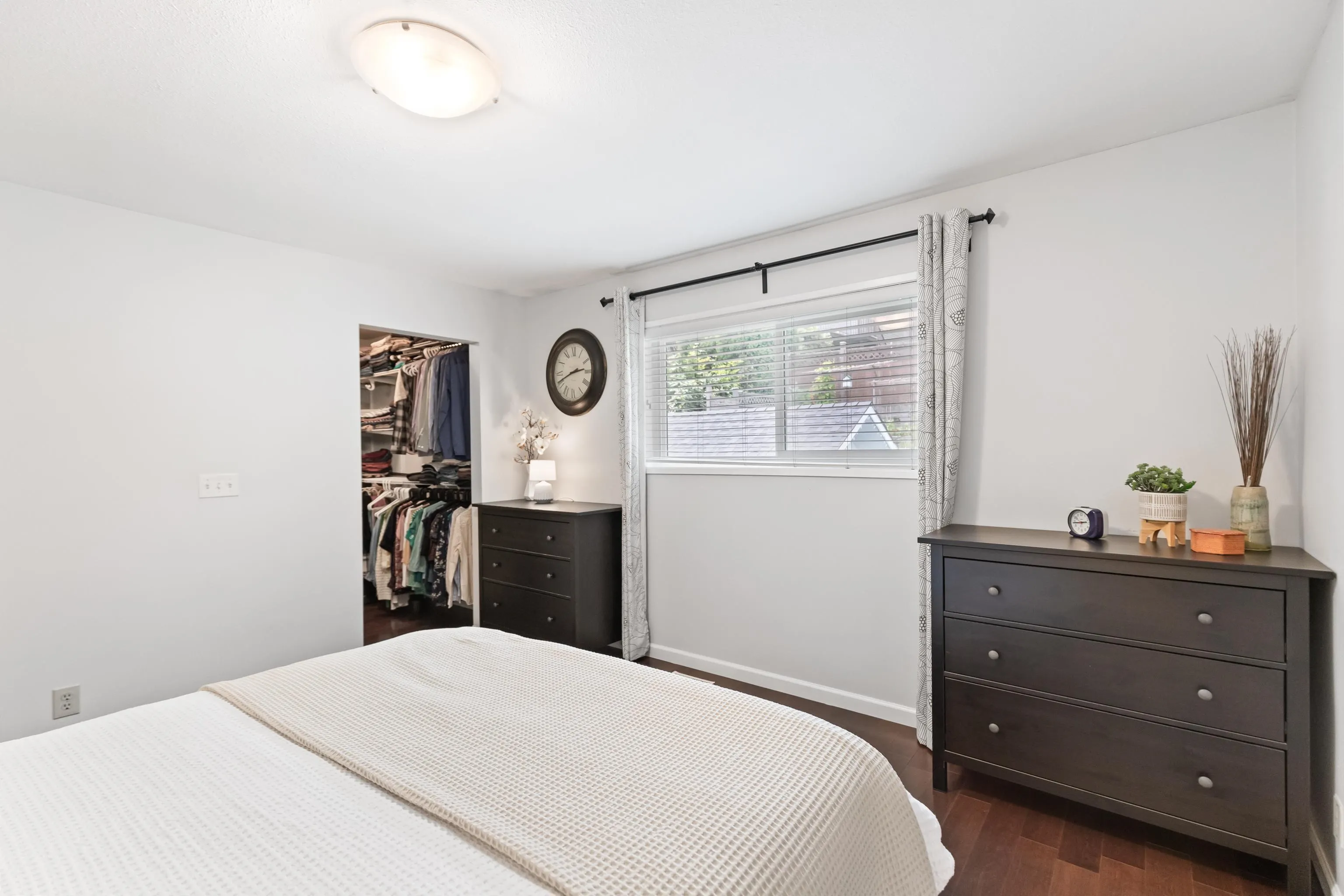 472 Riverview Crescent