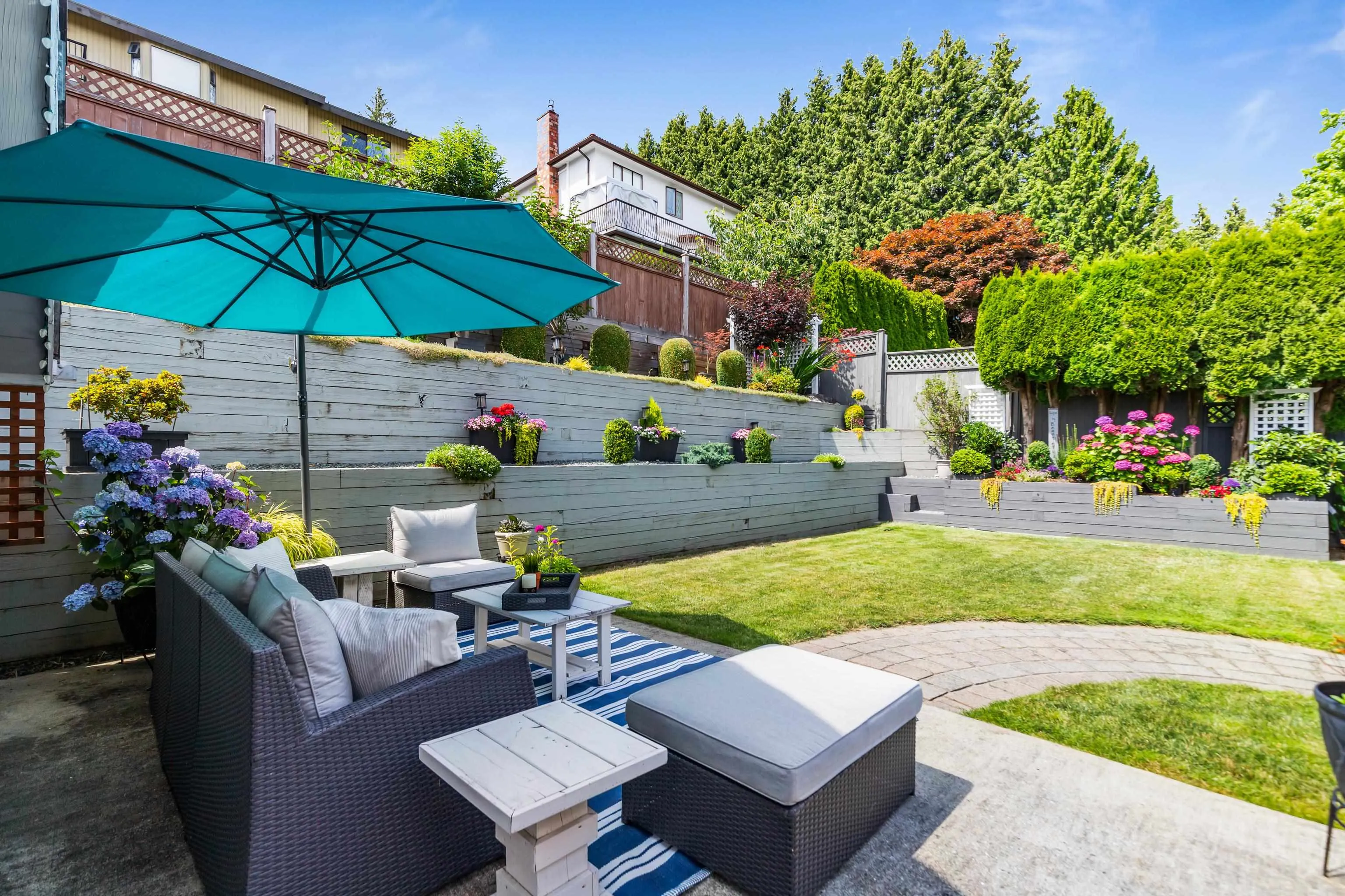 472 Riverview Crescent