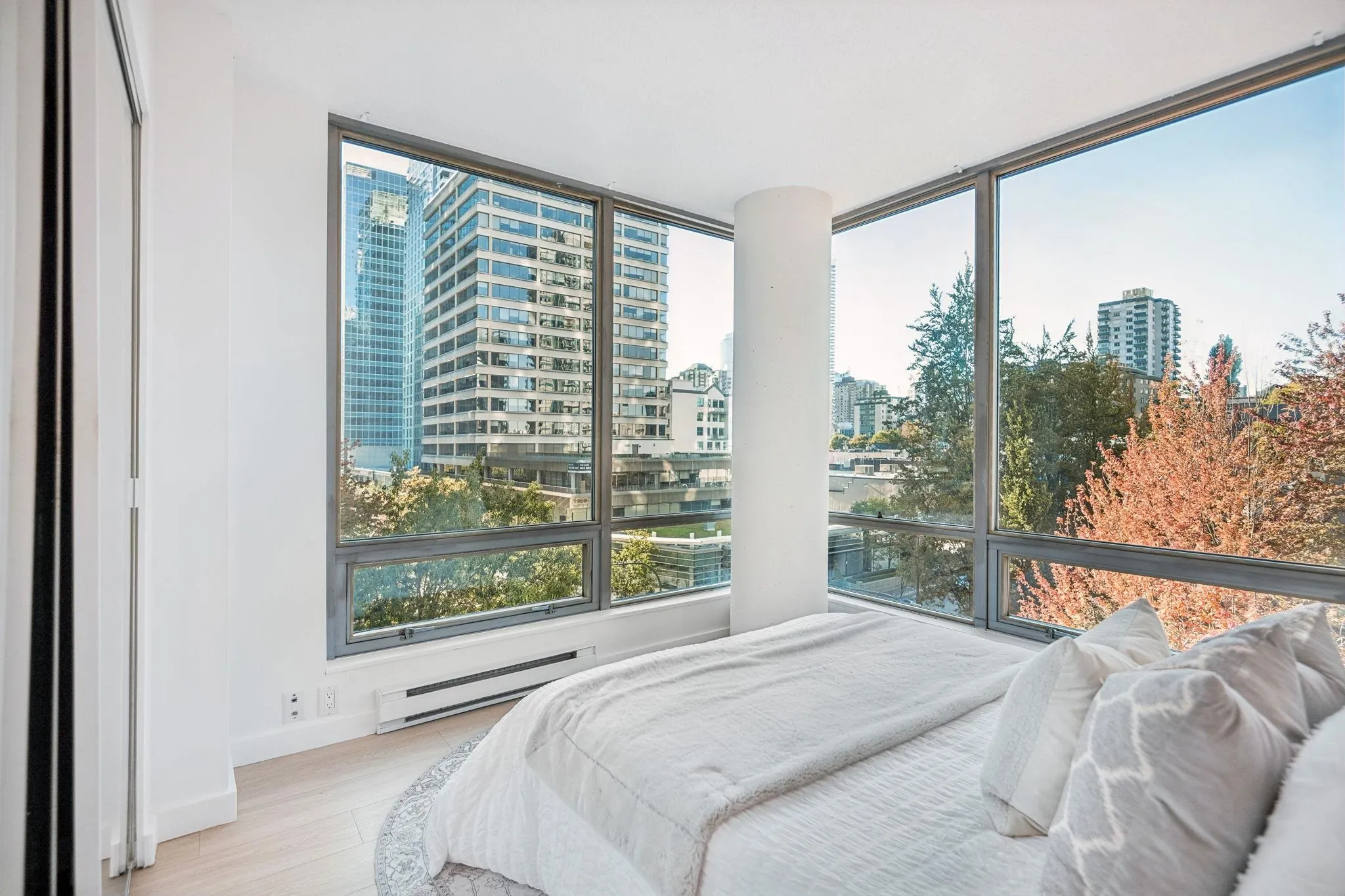 706 1200 W Georgia Street