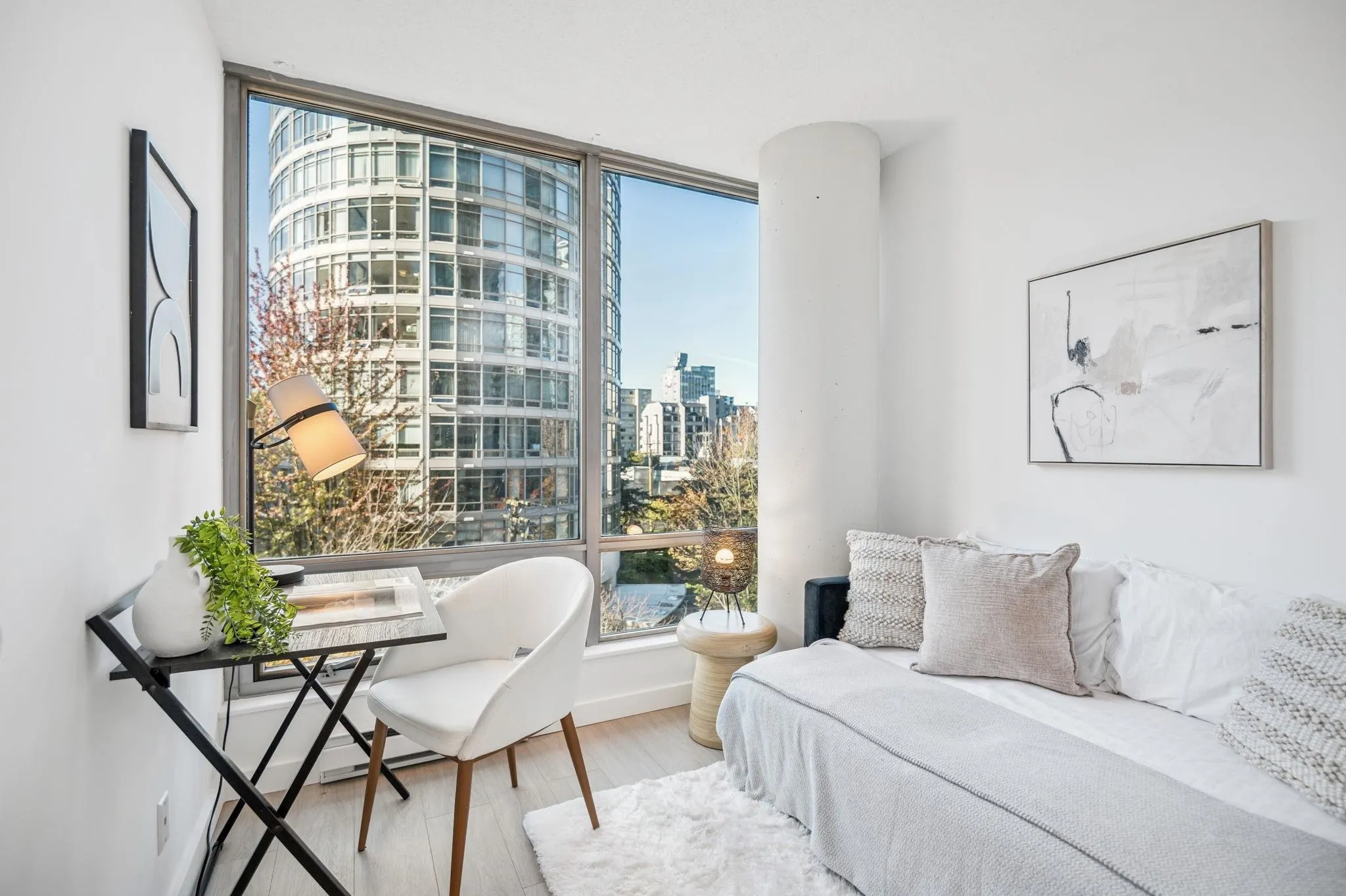 706 1200 W Georgia Street