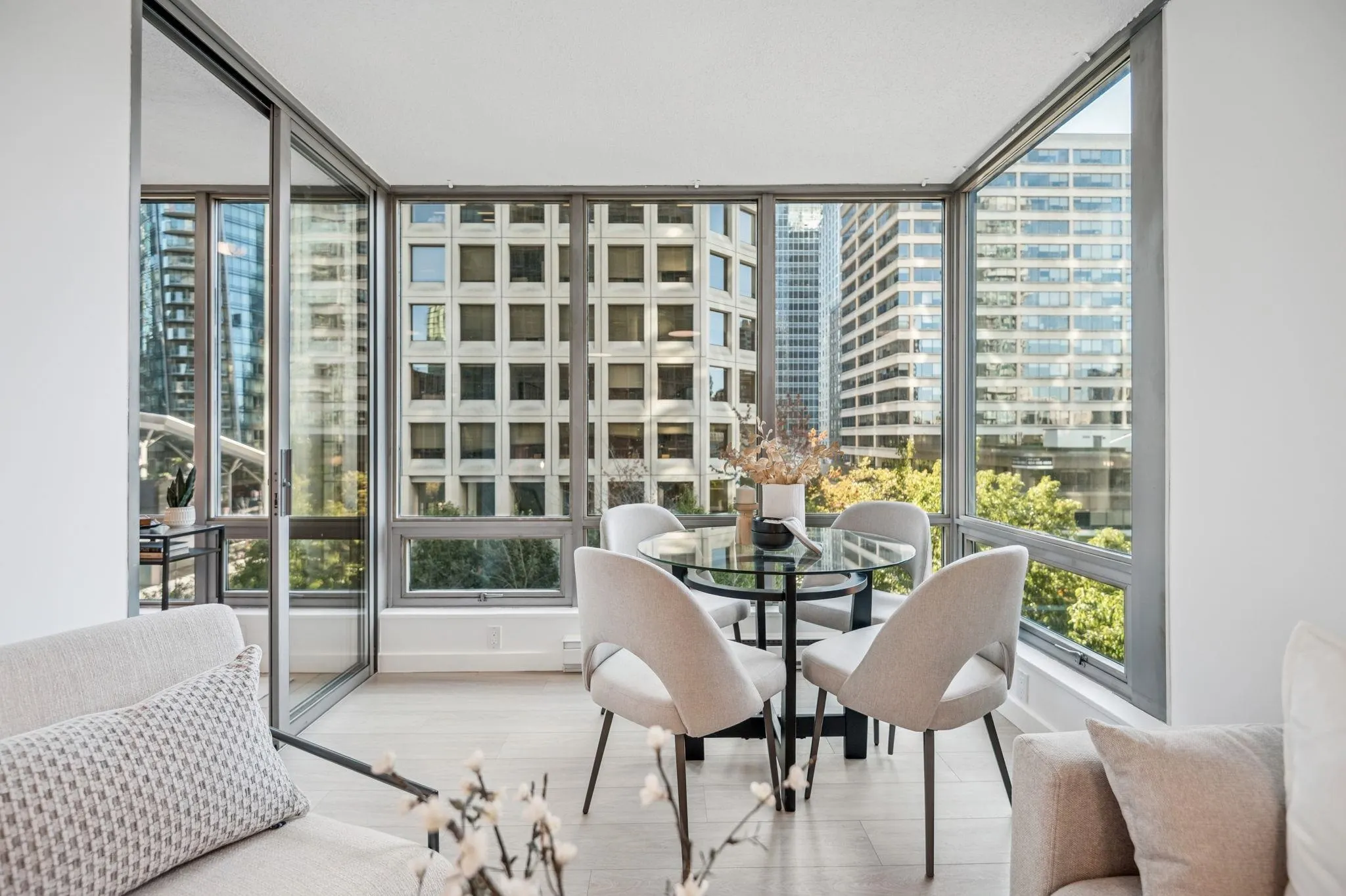 706 1200 W Georgia Street