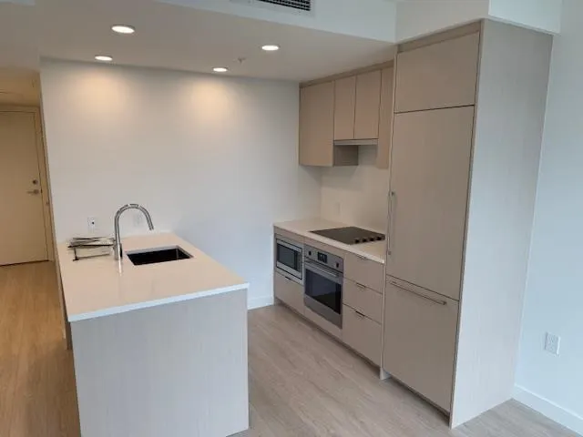 703 13675 107a Avenue