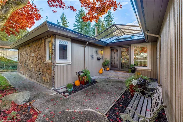 6467 Cabeldu Crescent