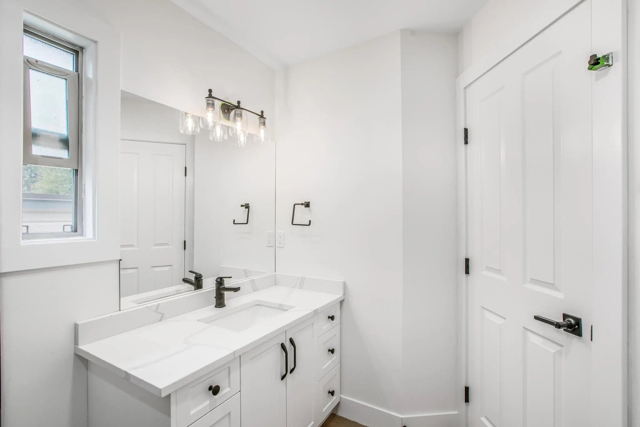 30 32310 Mouat Drive