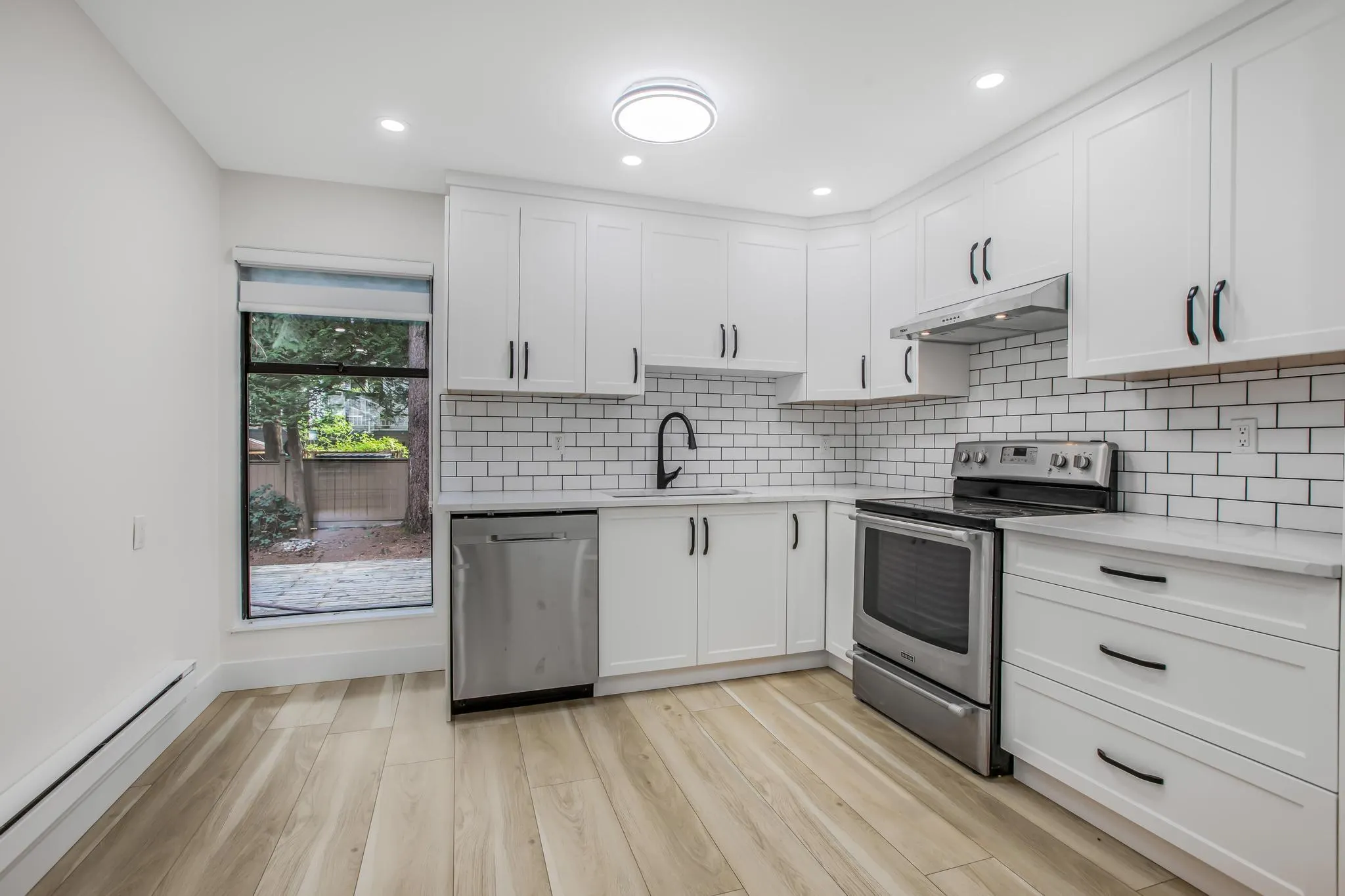 30 32310 Mouat Drive