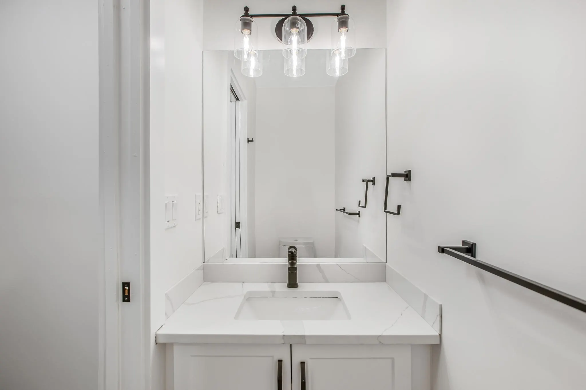 30 32310 Mouat Drive