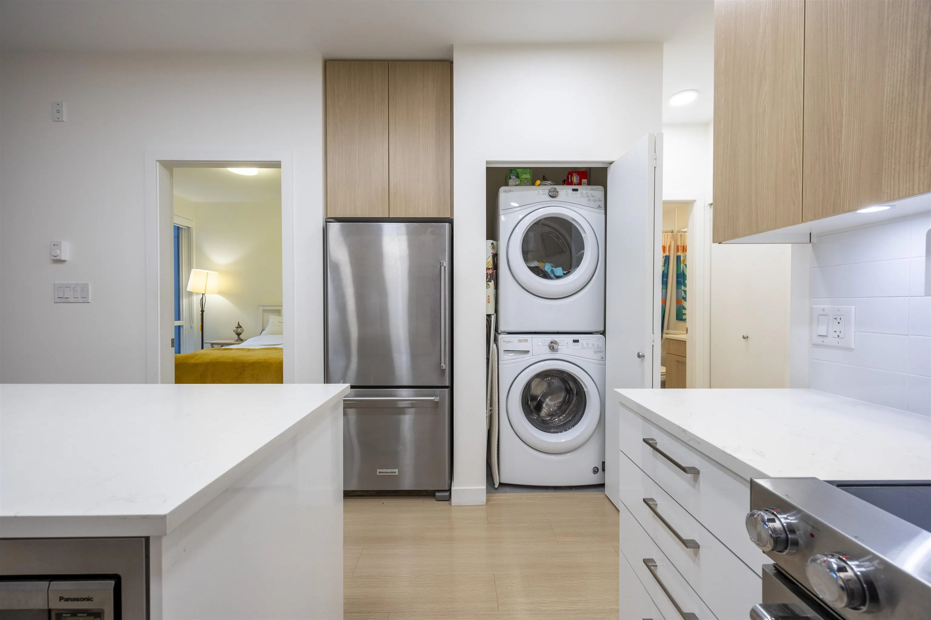 313 5460 Broadway Street