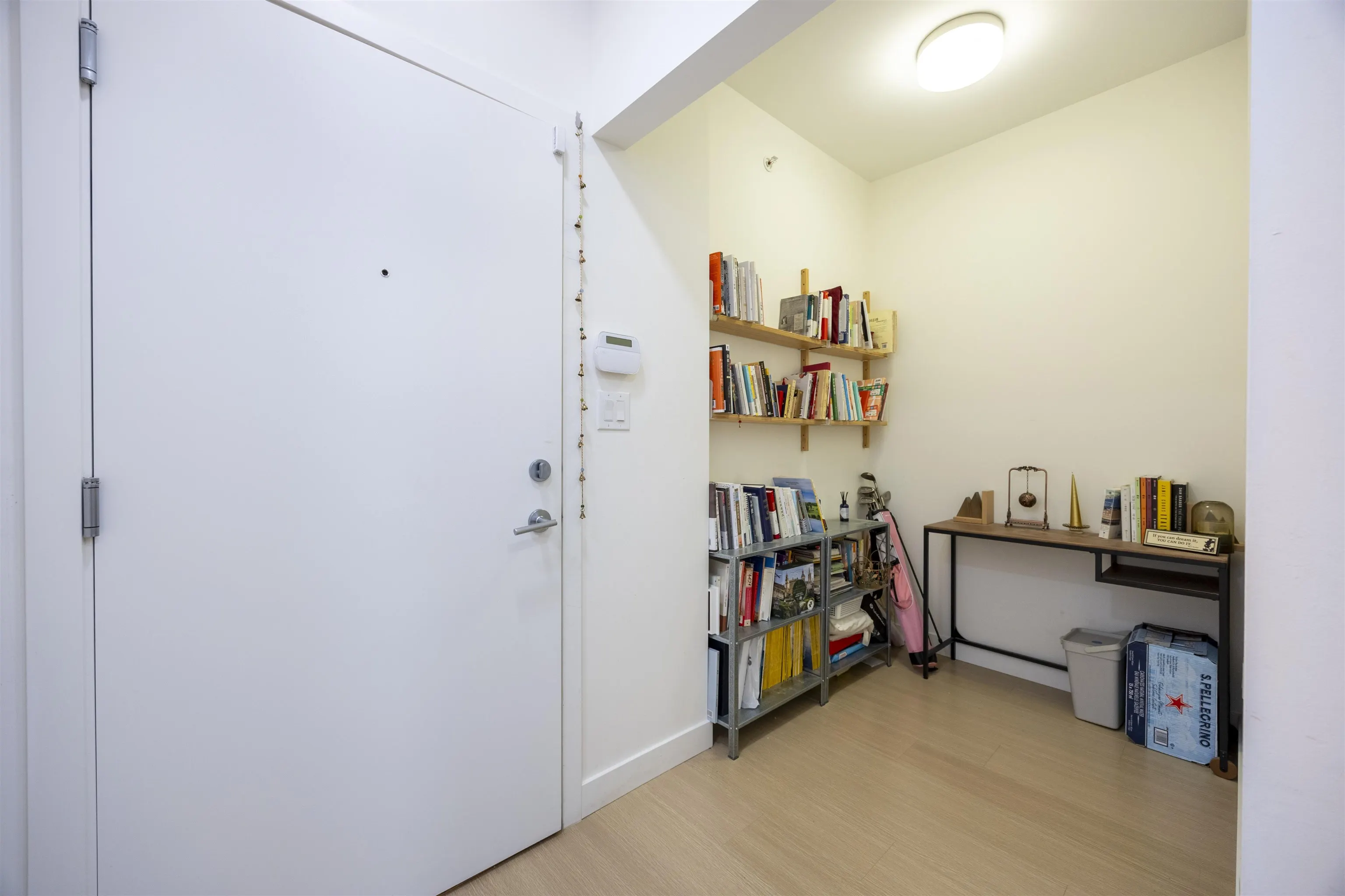 313 5460 Broadway Street