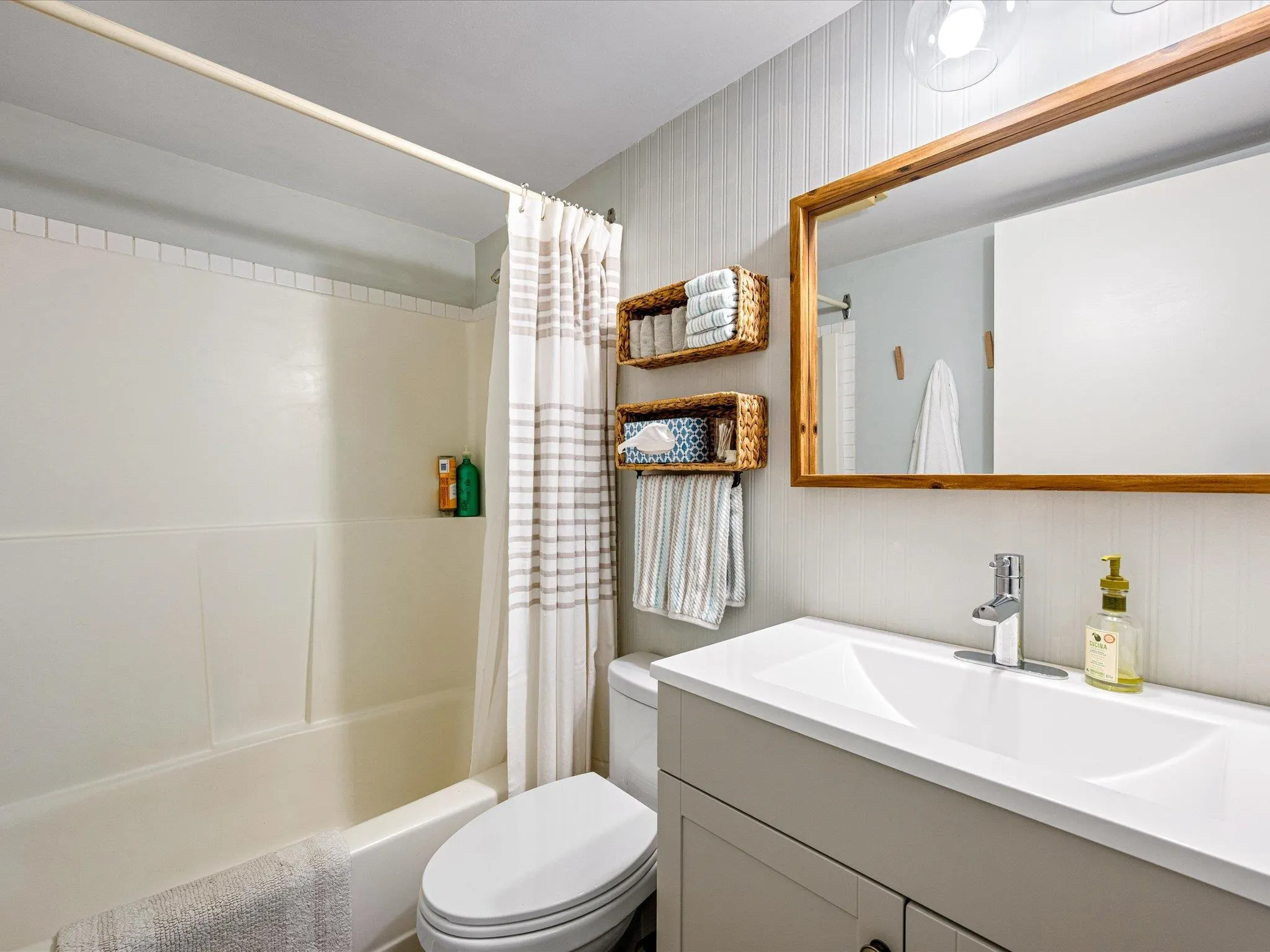 4 2227 Sapporo Drive