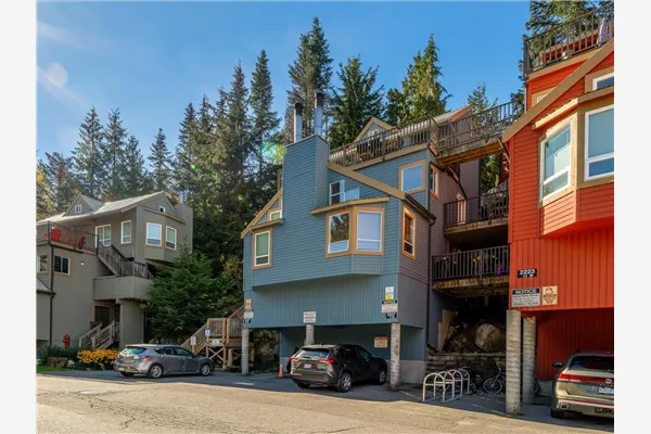 4 2227 Sapporo Drive