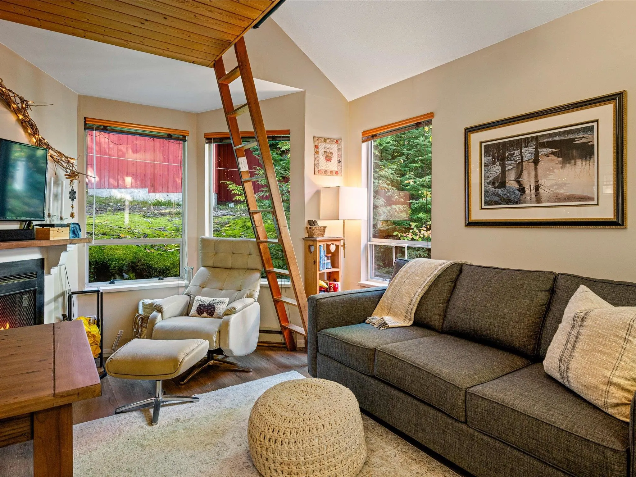 4 2227 Sapporo Drive