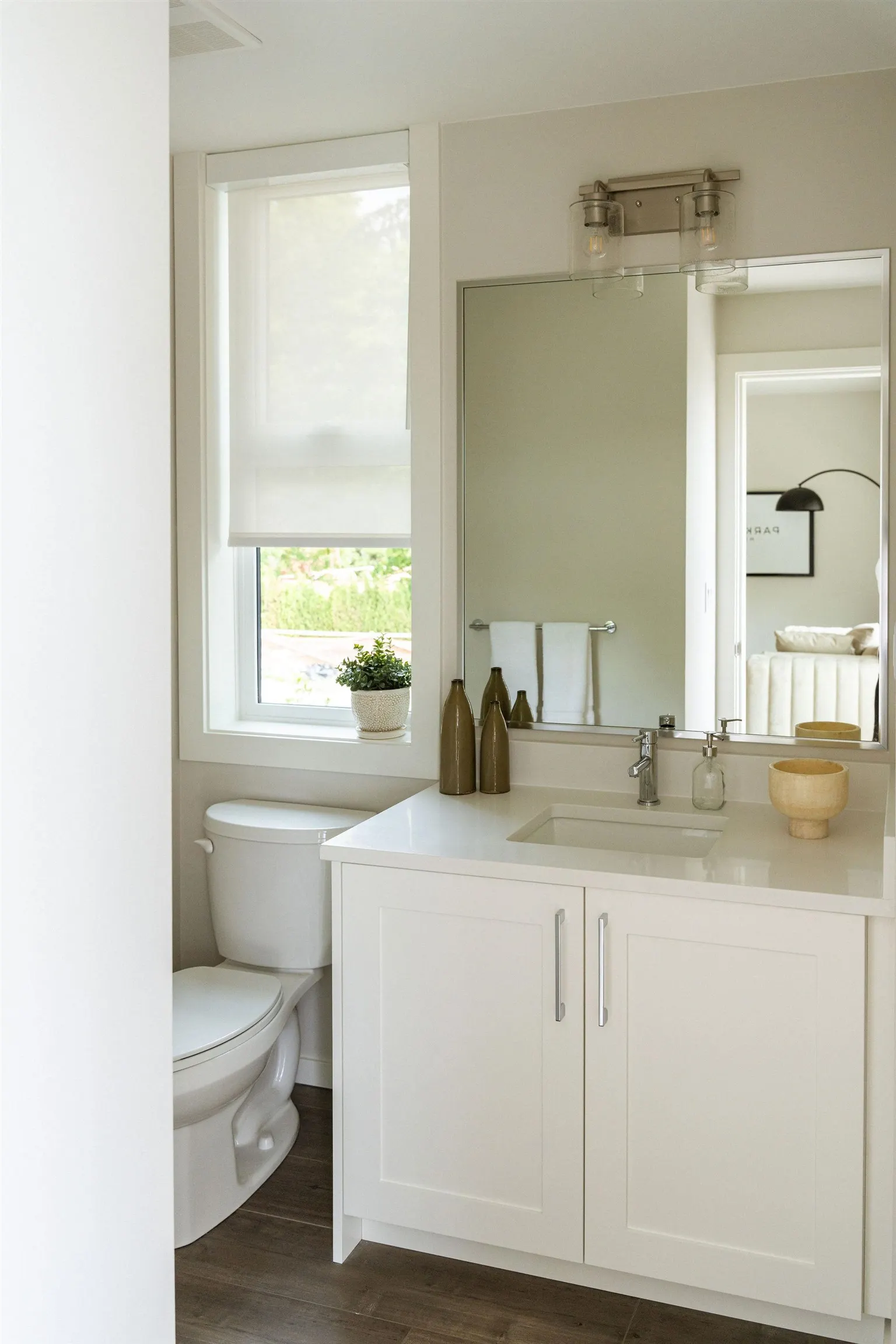 137 1833 165a Street