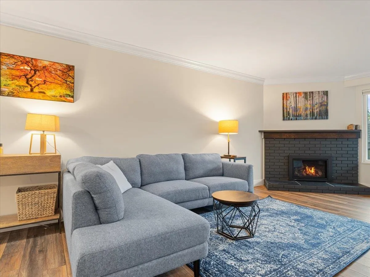 1019 Old Lillooet Road