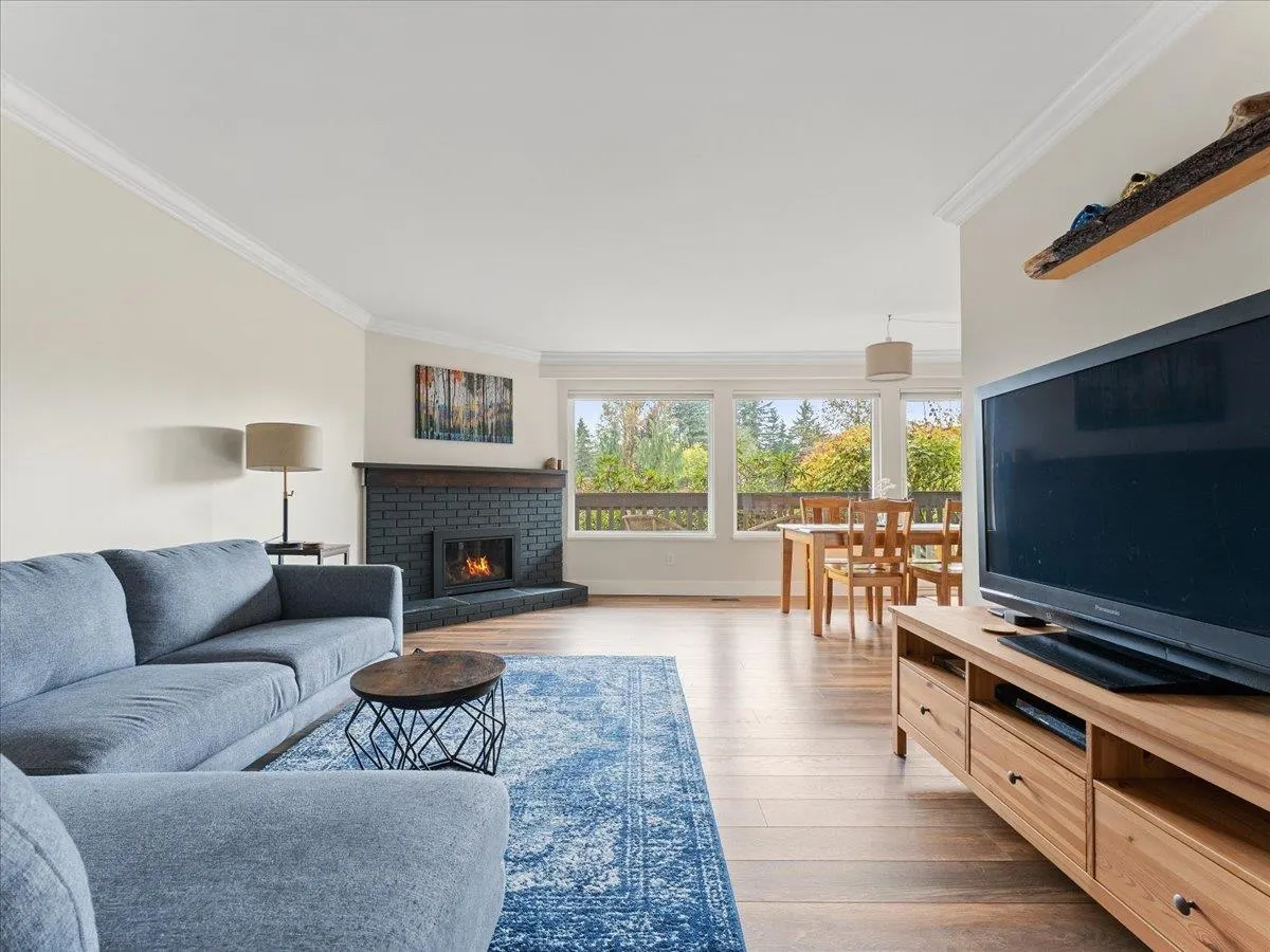 1019 Old Lillooet Road