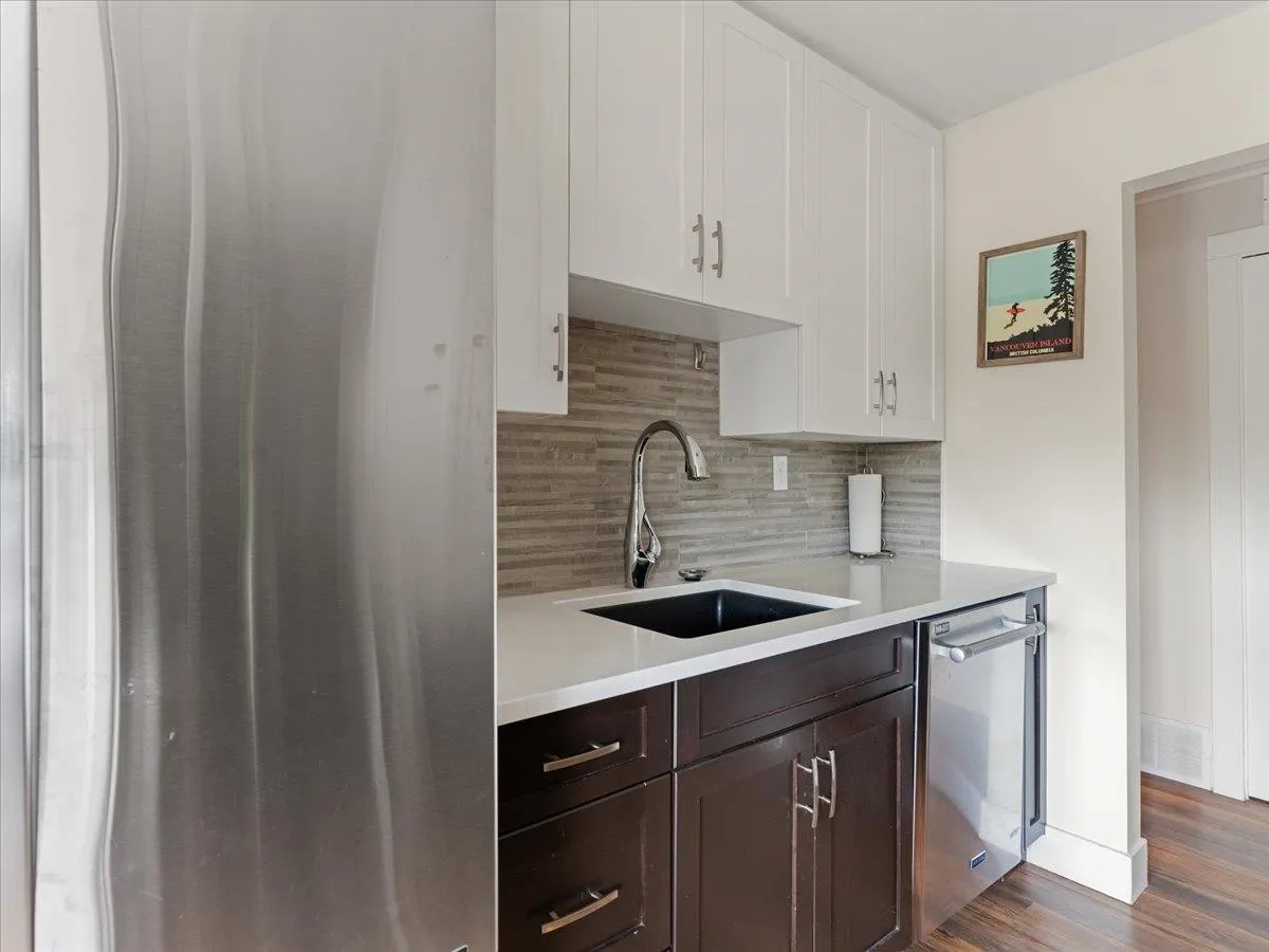 1019 Old Lillooet Road