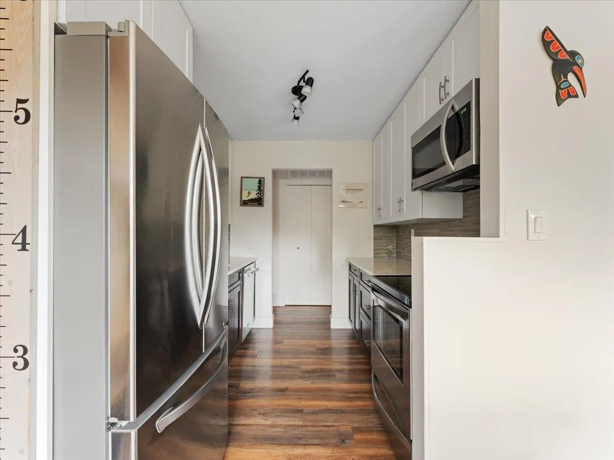 1019 Old Lillooet Road