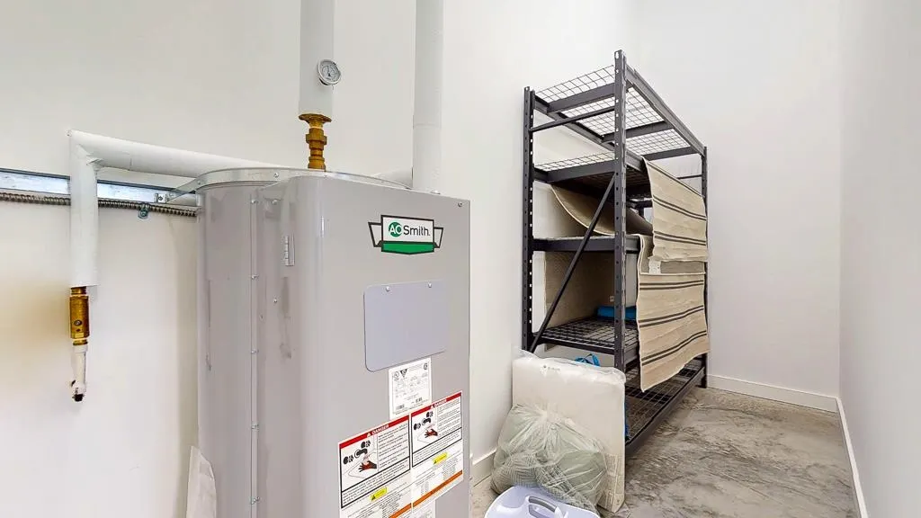 102 263 Gower Point Road