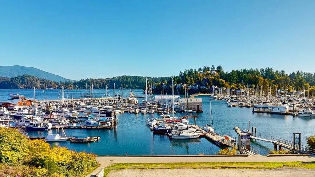 102 263 Gower Point Road