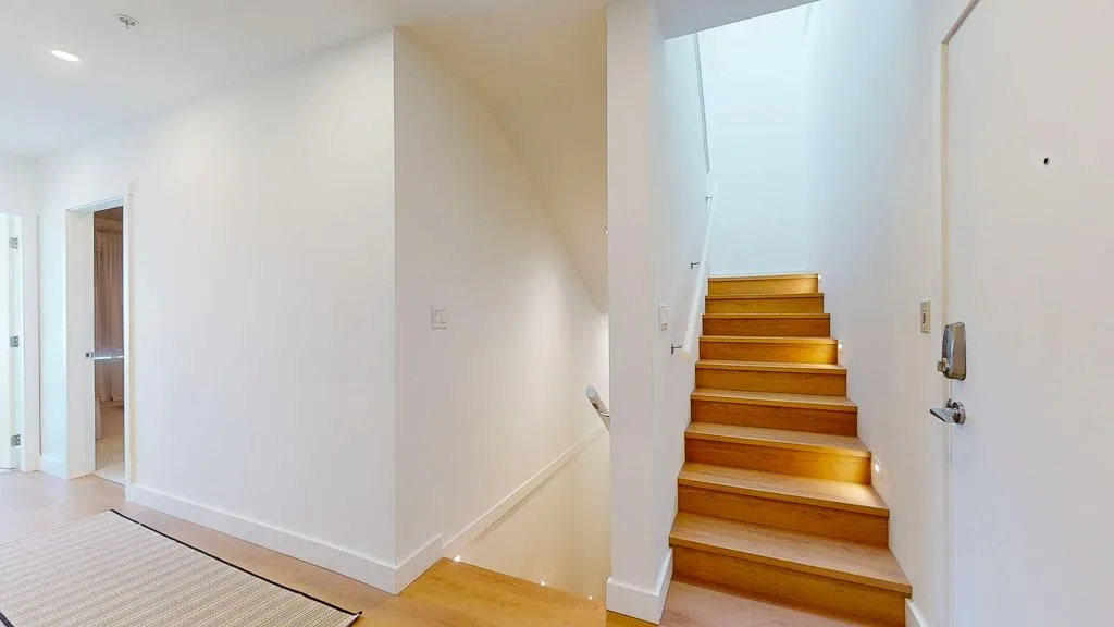 102 263 Gower Point Road