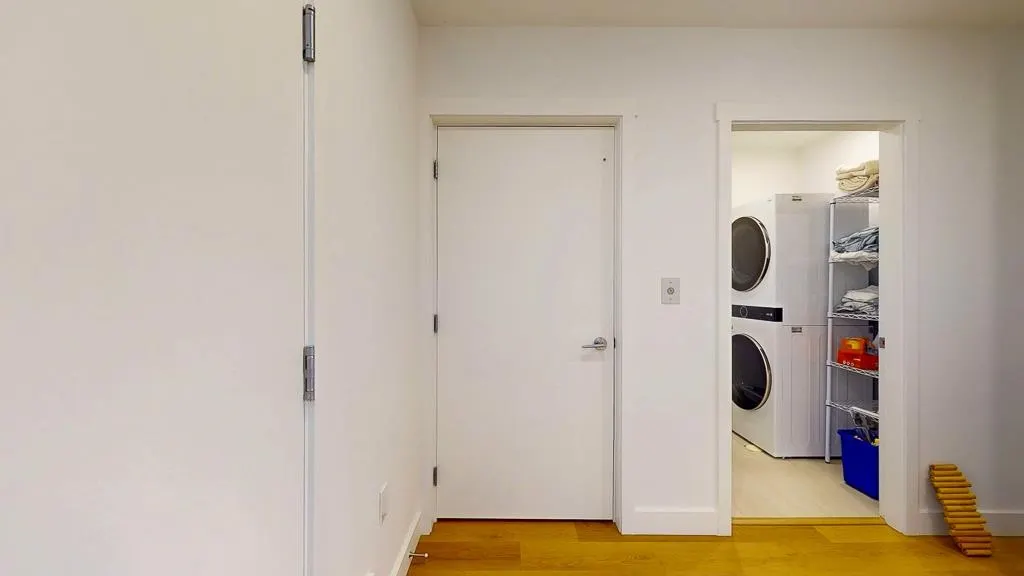 102 263 Gower Point Road