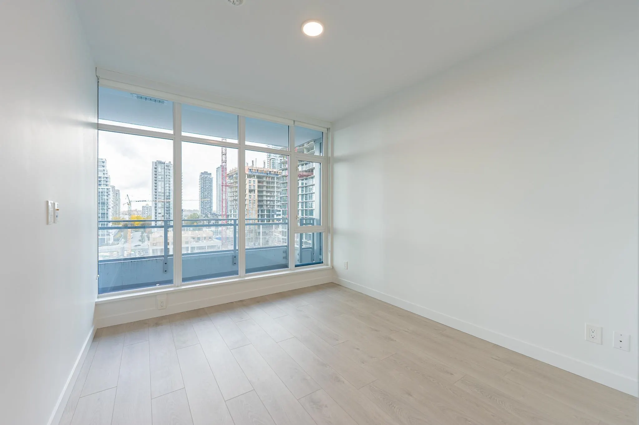 1004 2288 Alpha Avenue