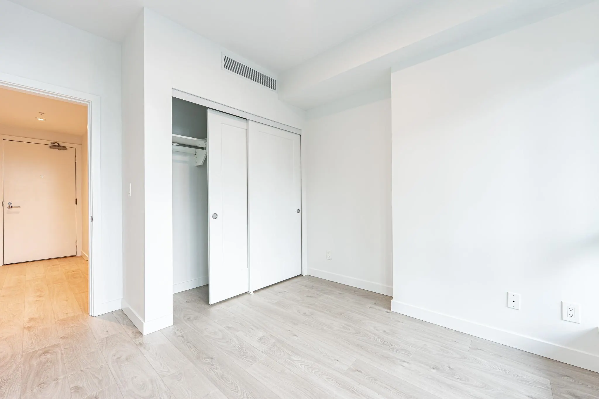 1004 2288 Alpha Avenue