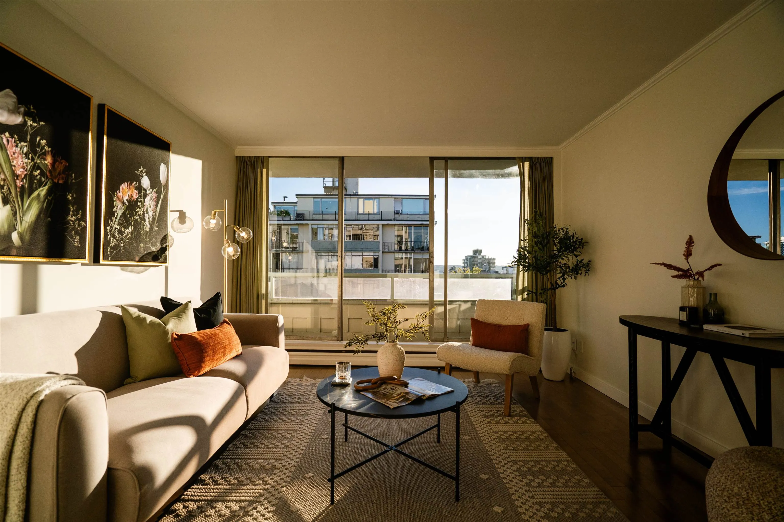 803 1967 Barclay Street