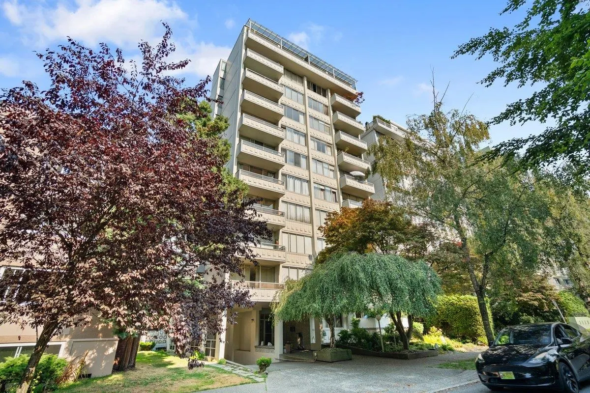 803 1967 Barclay Street