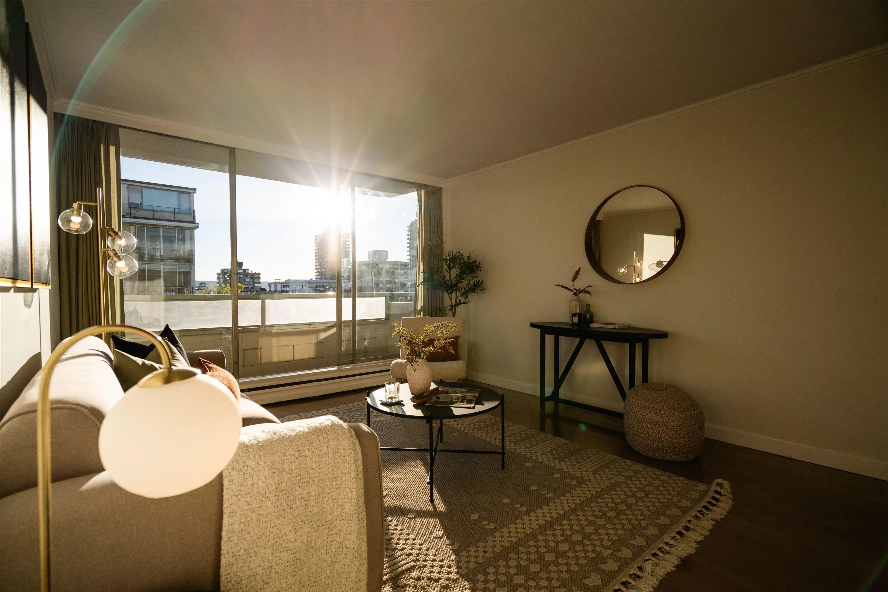 803 1967 Barclay Street