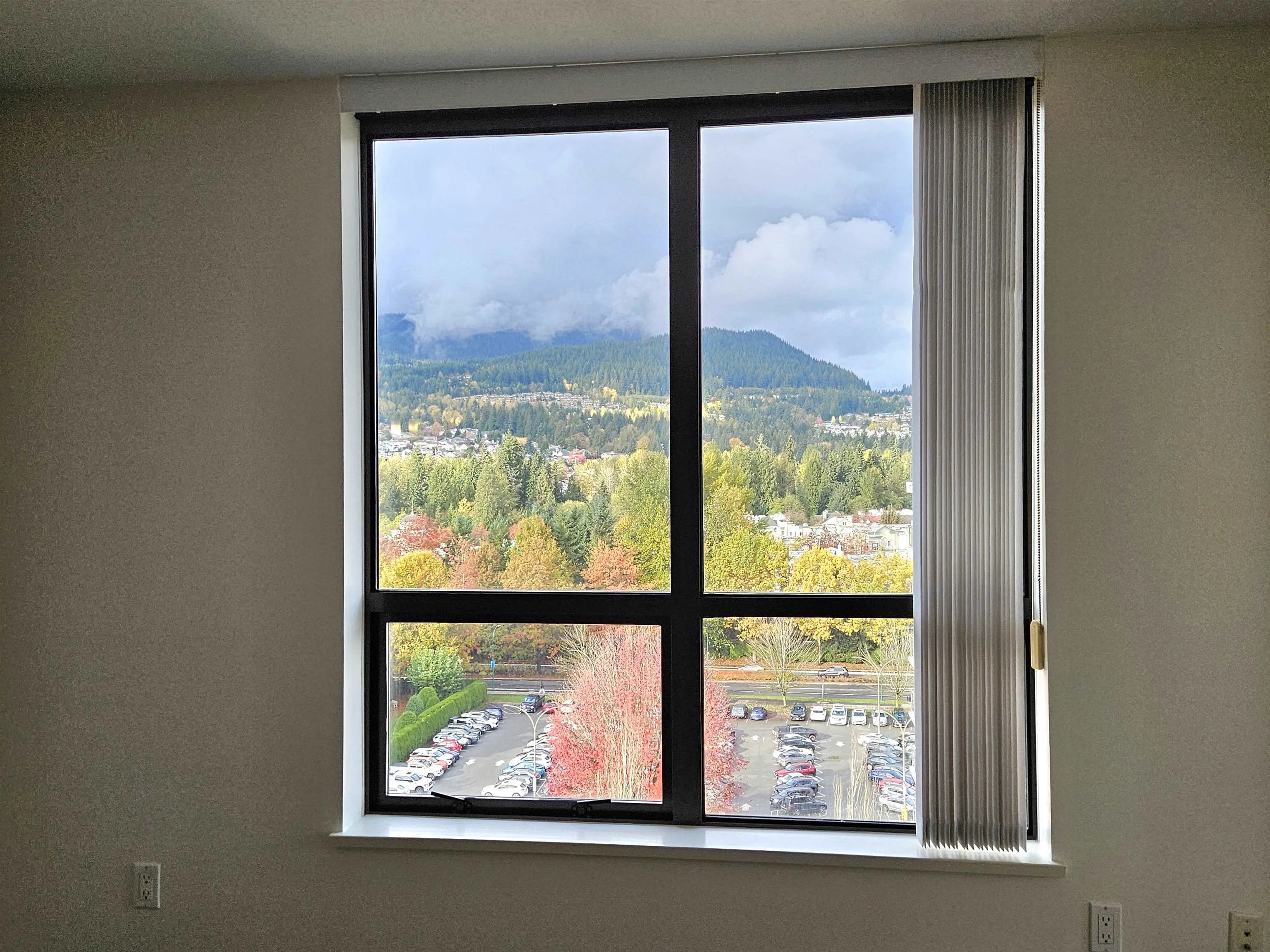 1406 1185 The High Street