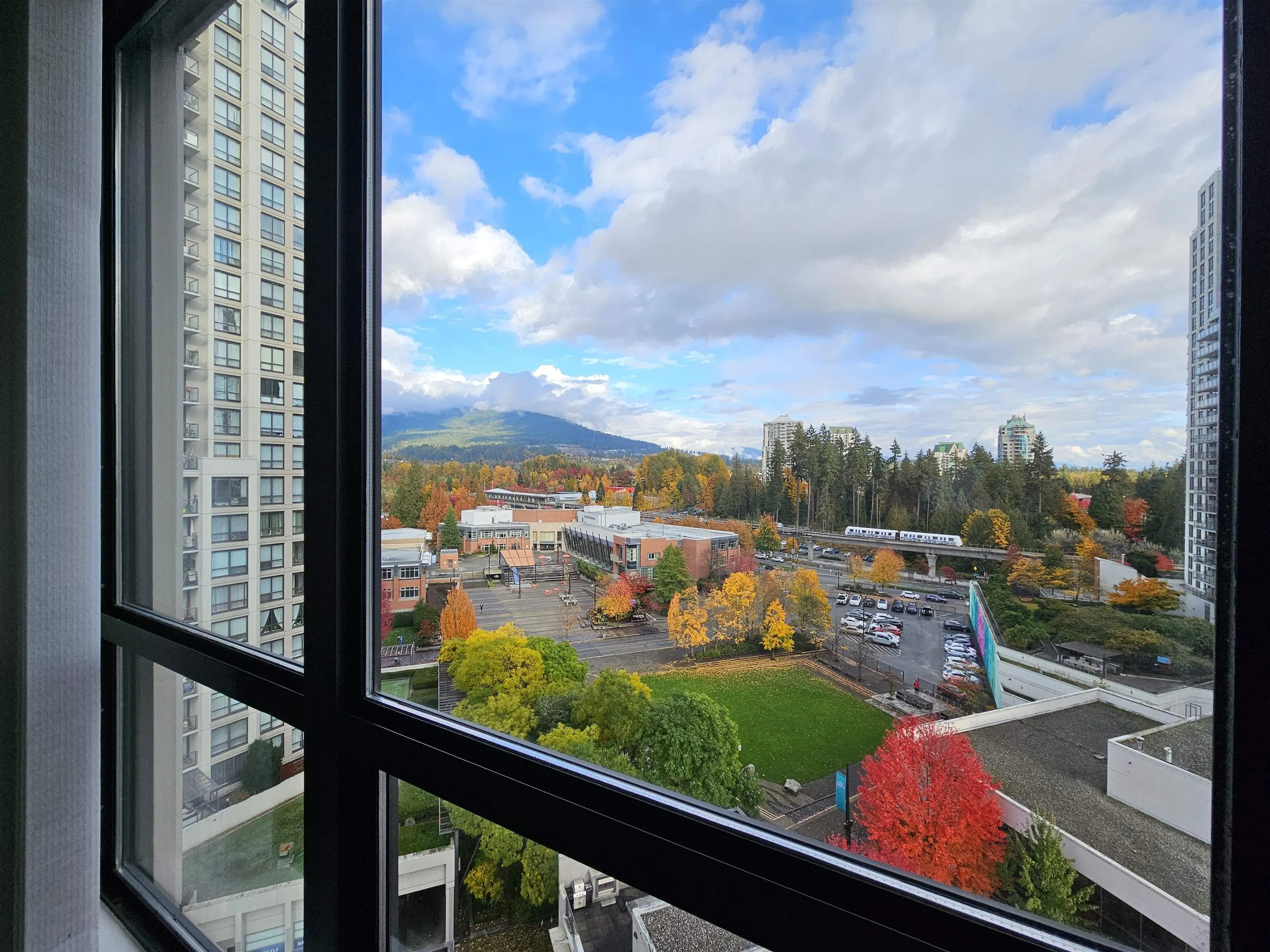 1406 1185 The High Street