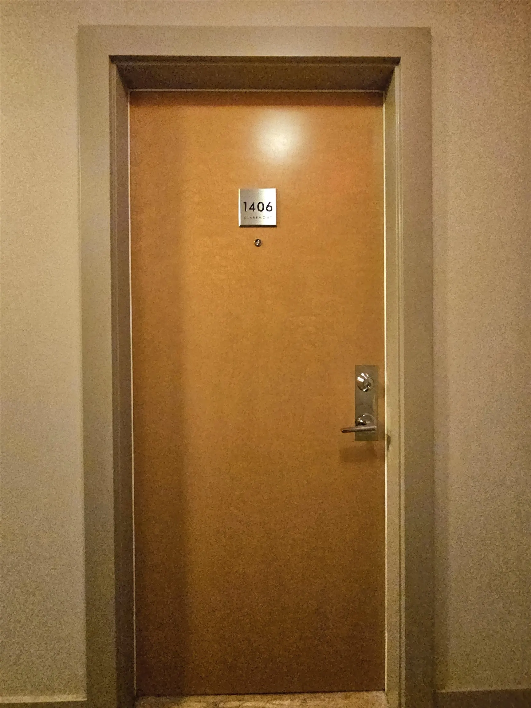 1406 1185 The High Street