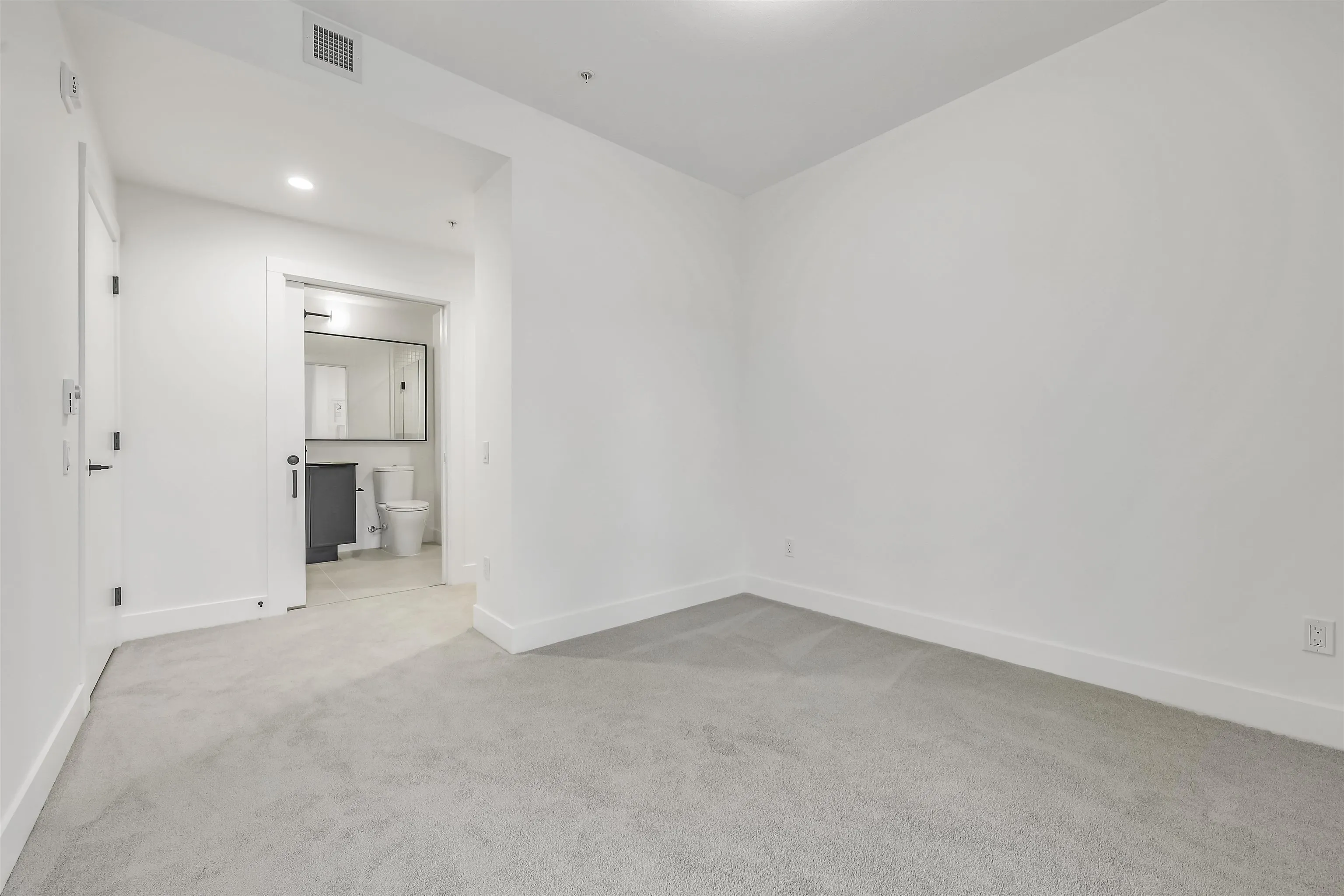 203 3075 Murrey Street