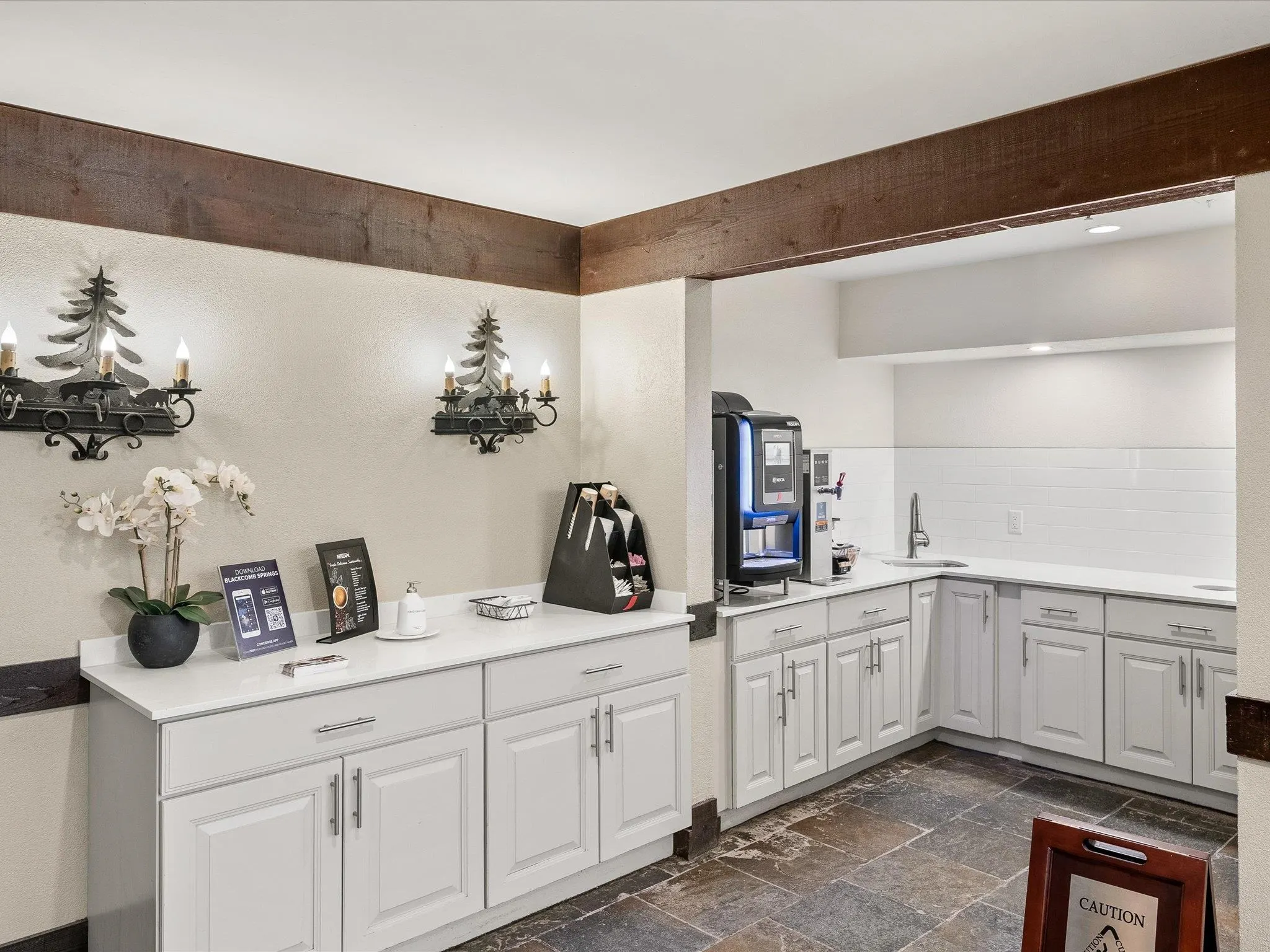 621 4899 Painted Cliff Road