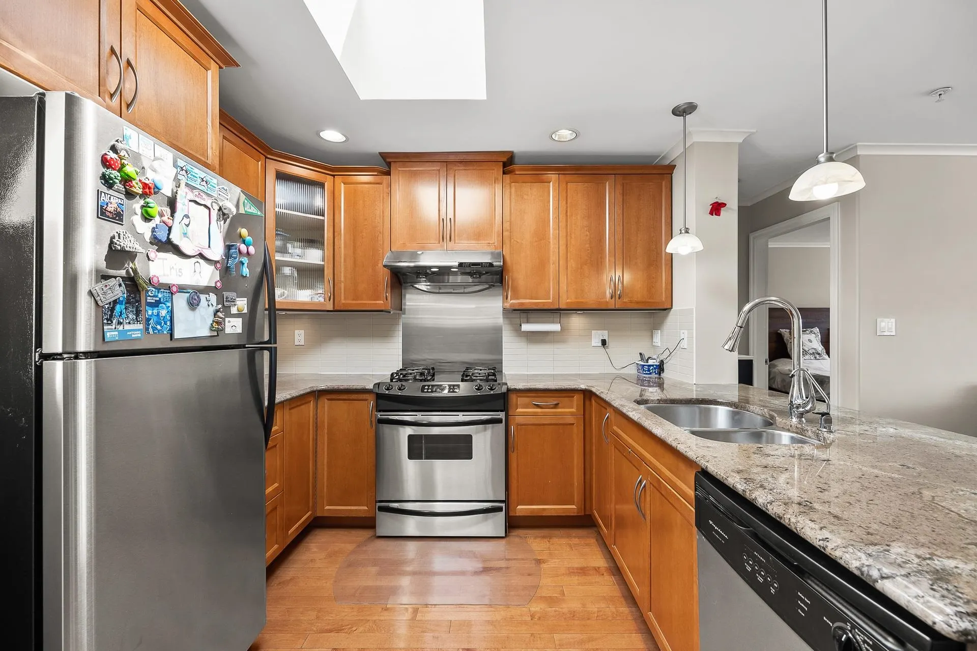 406 2103 W 45th Avenue