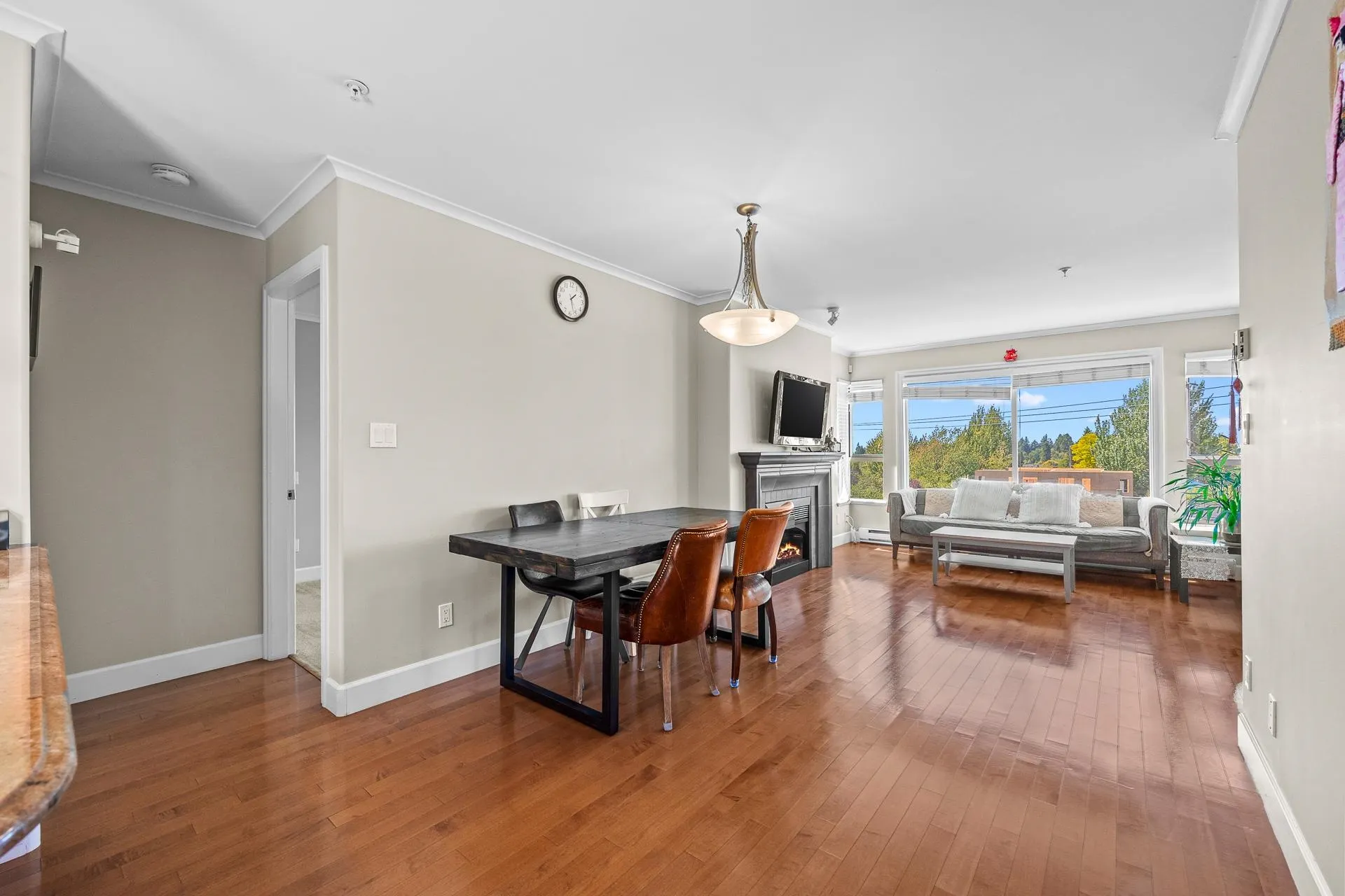 406 2103 W 45th Avenue