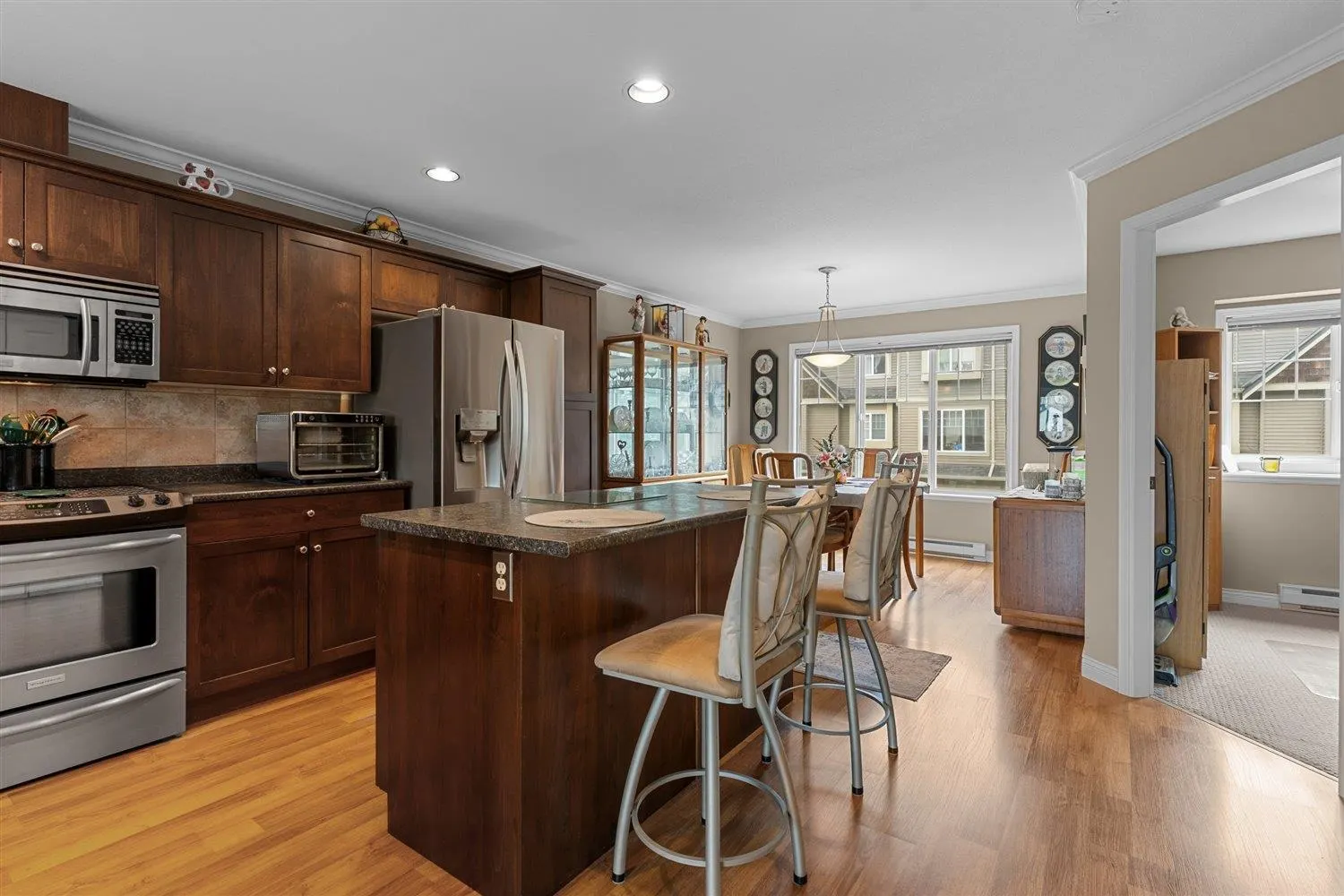 18 8830 Nowell Street