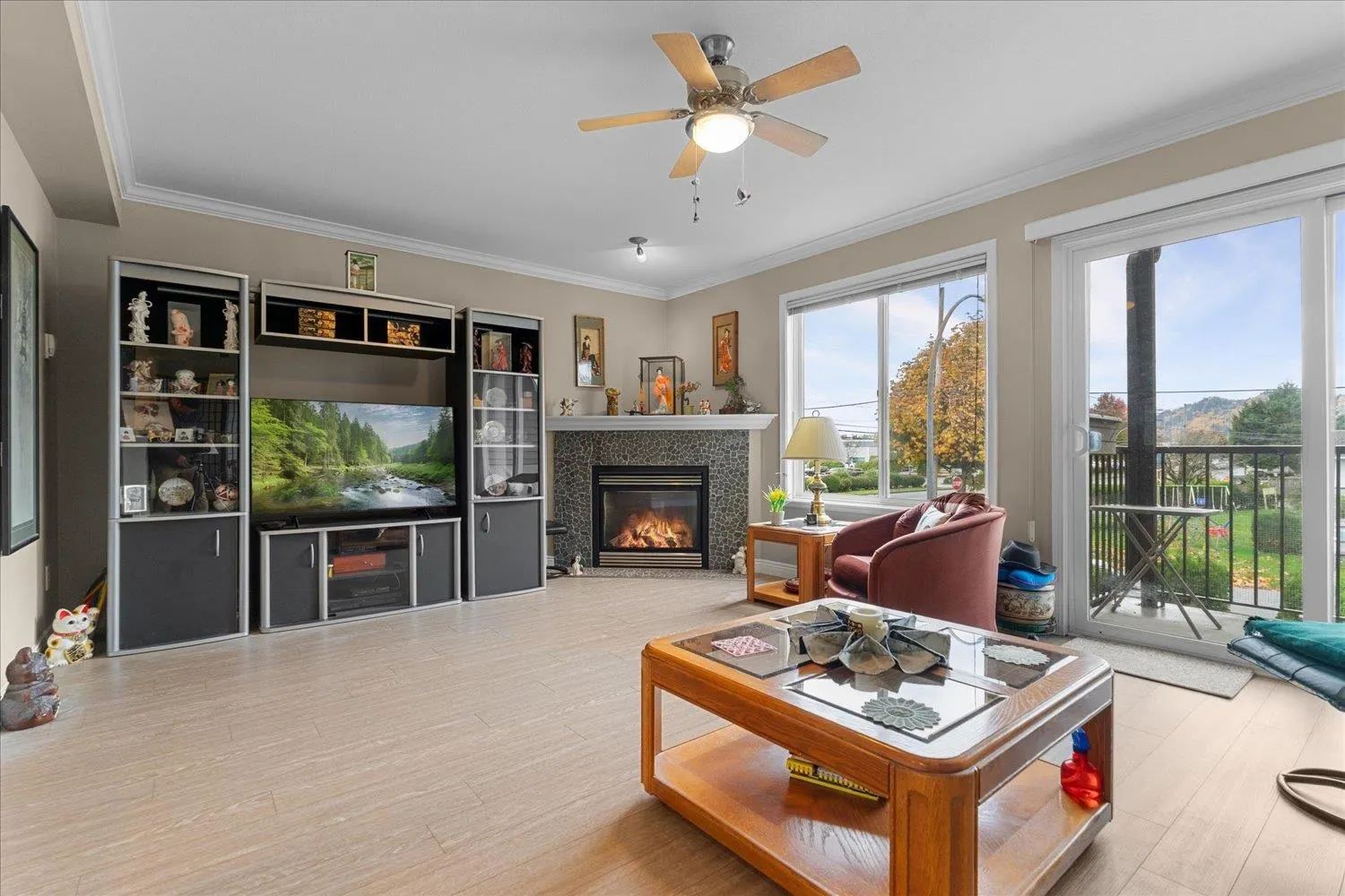 18 8830 Nowell Street