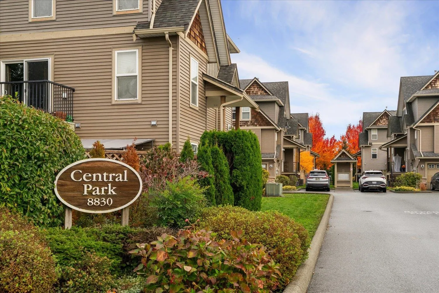 18 8830 Nowell Street