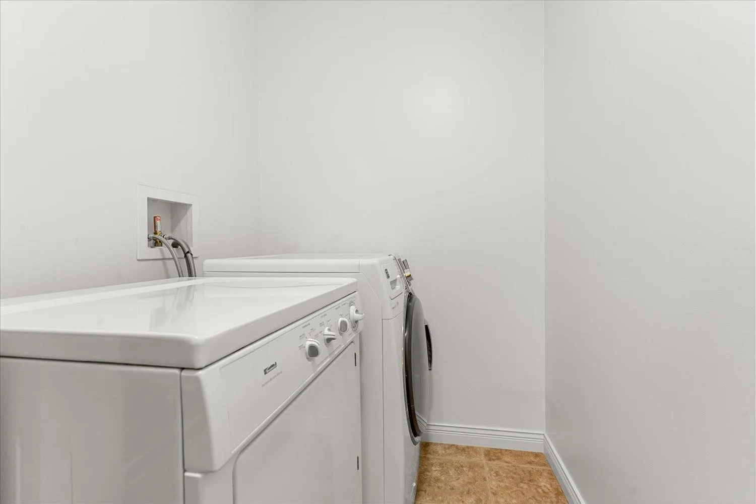 18 8830 Nowell Street