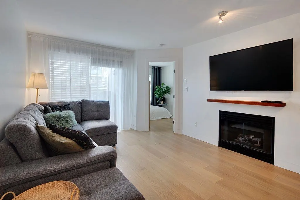 411 108 W Esplanade Avenue