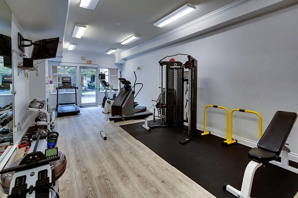 411 108 W Esplanade Avenue