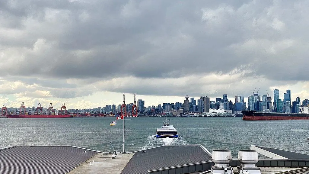 411 108 W Esplanade Avenue