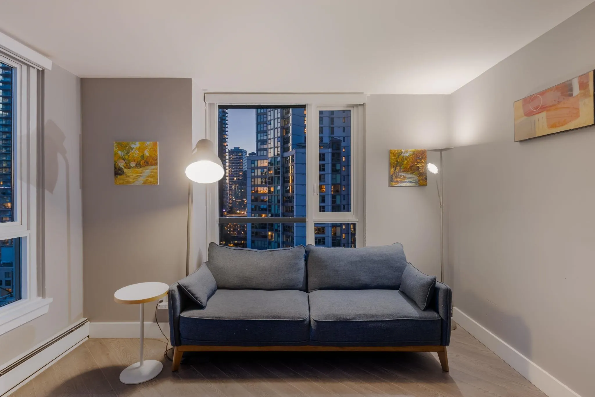 2101 388 Drake Street